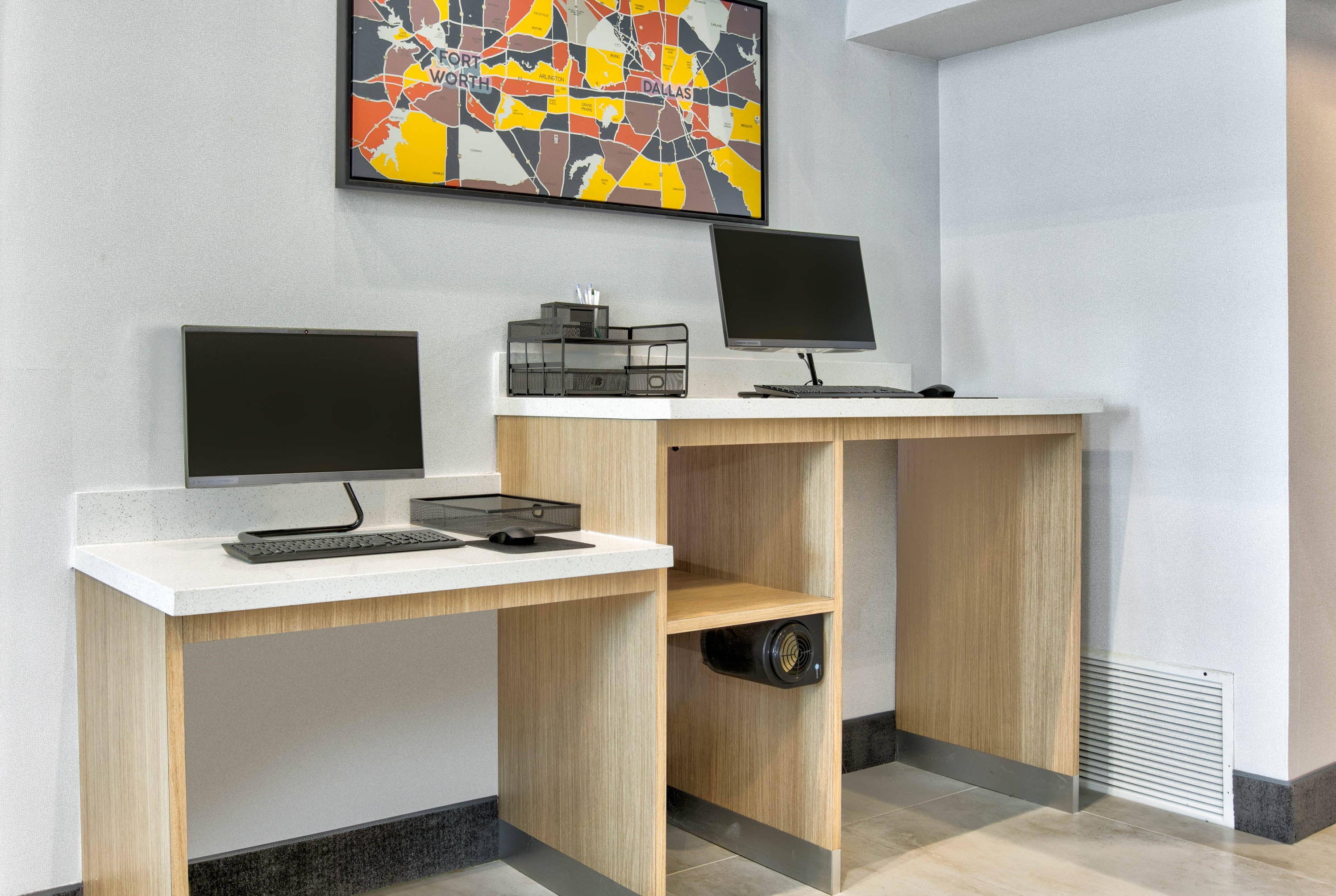 La Quinta Inn & Suites by Wyndham Dallas - Las Colinas business center in Irving, Texas