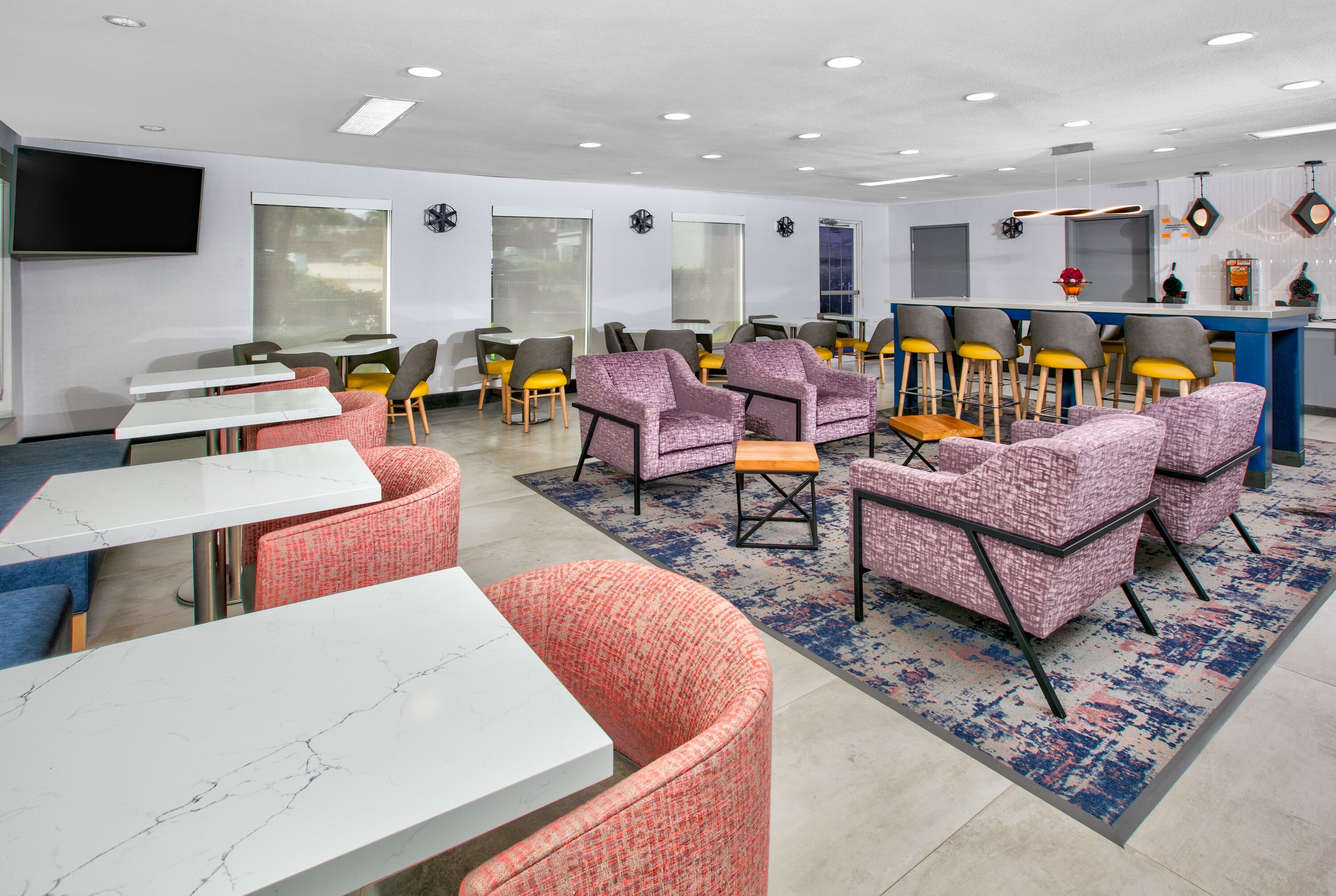 Free breakfast at La Quinta Inn & Suites by Wyndham Dallas - Las Colinas in Irving, Texas