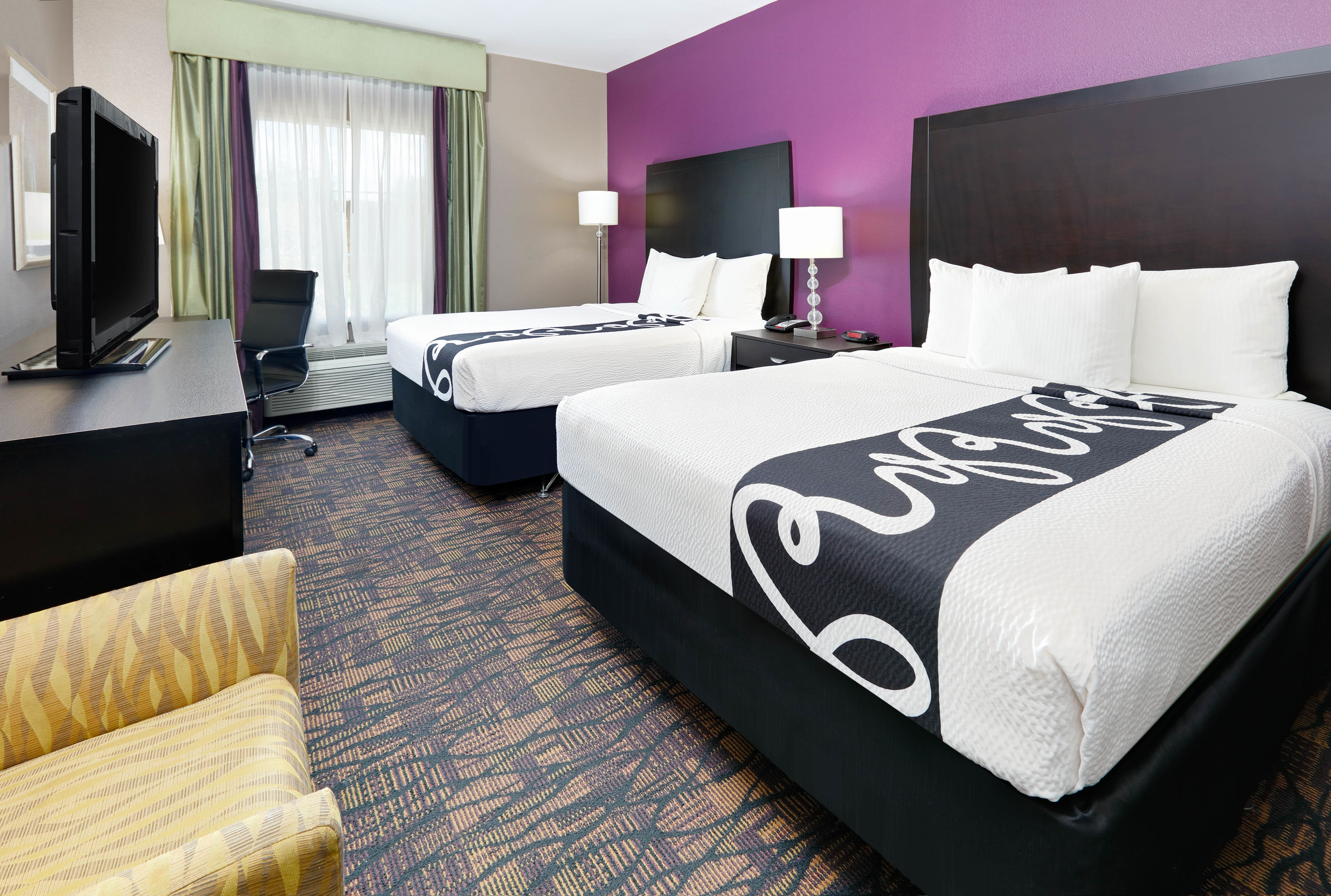 Guest room at the La Quinta Inn & Suites by Wyndham Jourdanton - Pleasanton in Jourdanton, Texas
