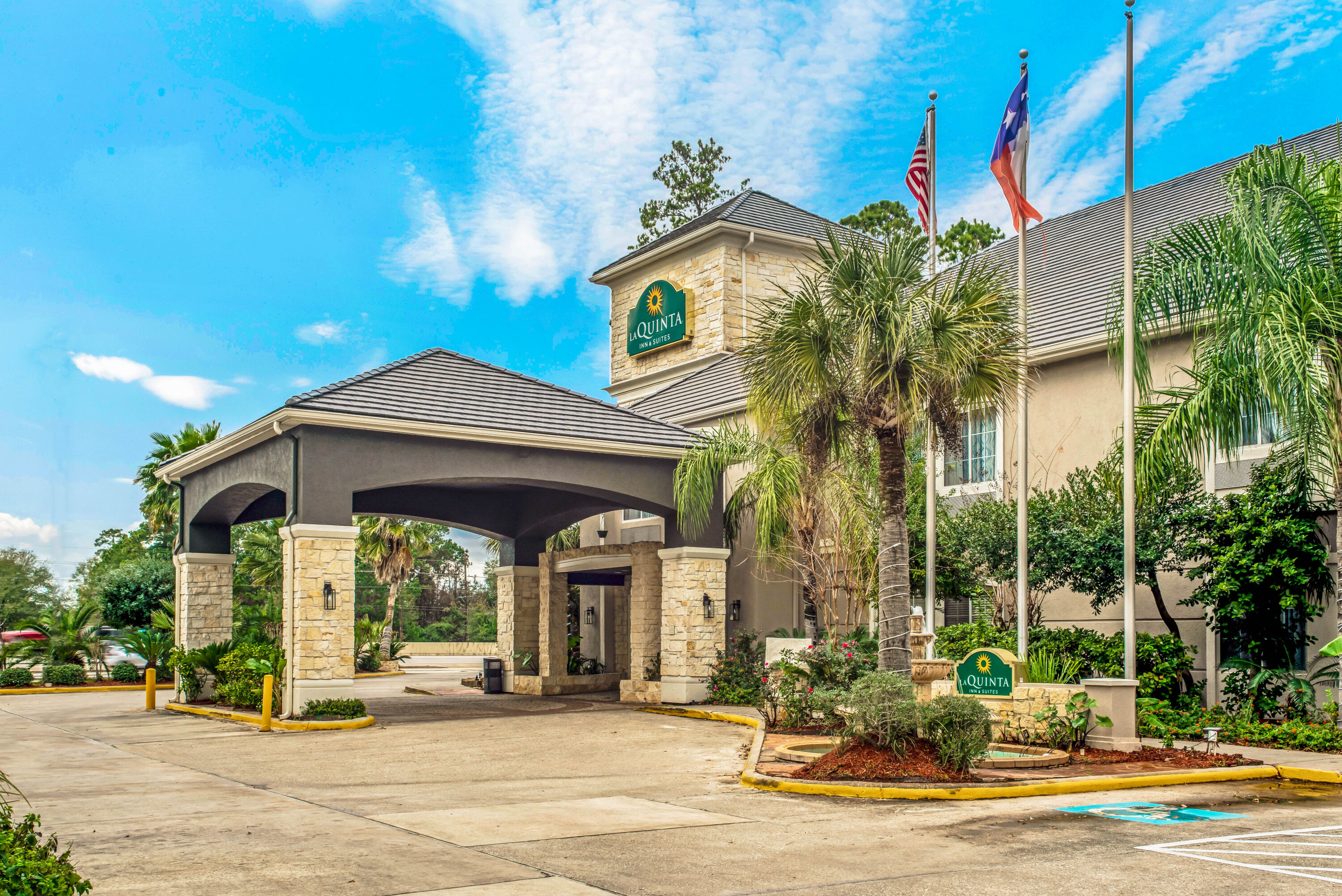 La Quinta Inn Suites By Wyndham Kingwood Houston Iah Airpt Kingwood Tx Hotels