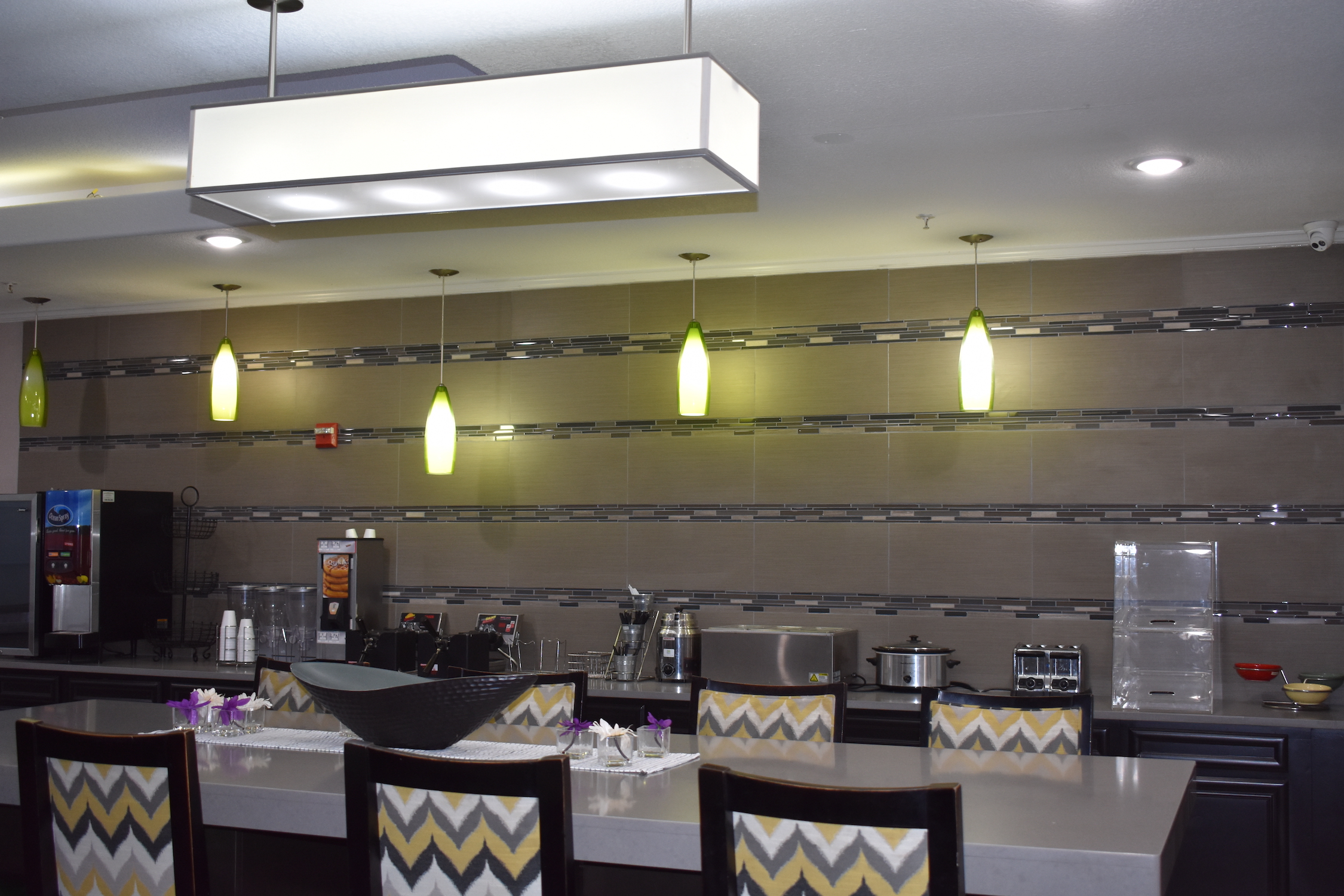 Free breakfast at La Quinta Inn & Suites by Wyndham Kyle - Austin South in Kyle, Texas