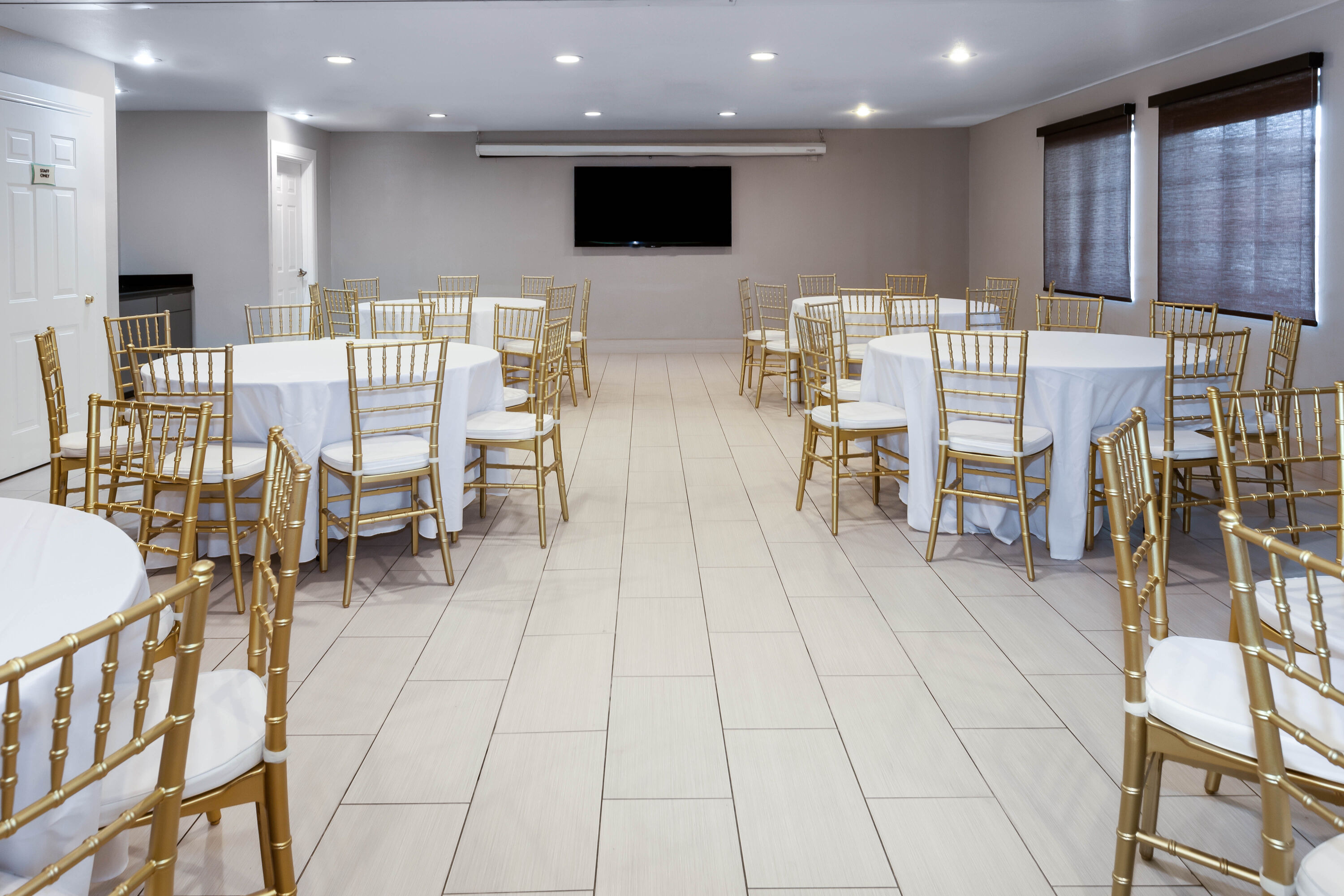 La Quinta Inn & Suites by Wyndham Laredo Airport | Laredo ...