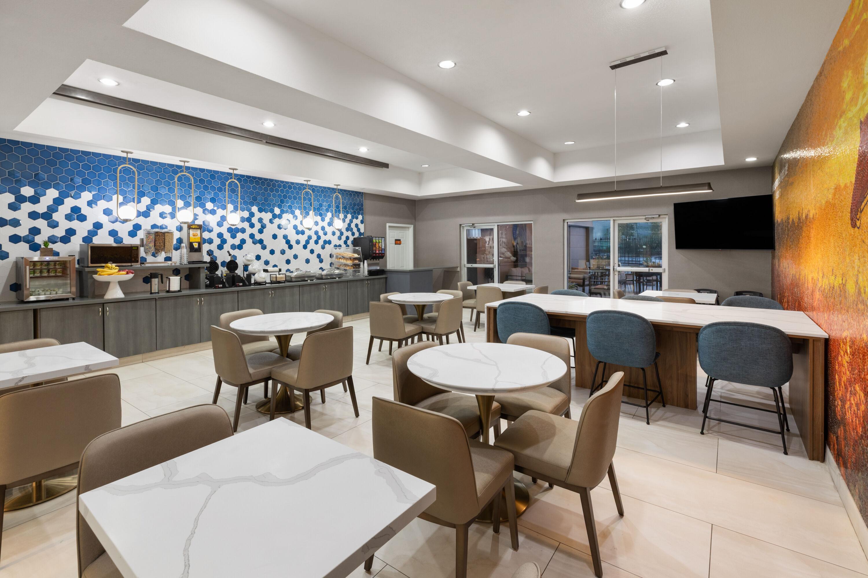 Free breakfast at La Quinta Inn & Suites by Wyndham Laredo Airport in Laredo, Texas