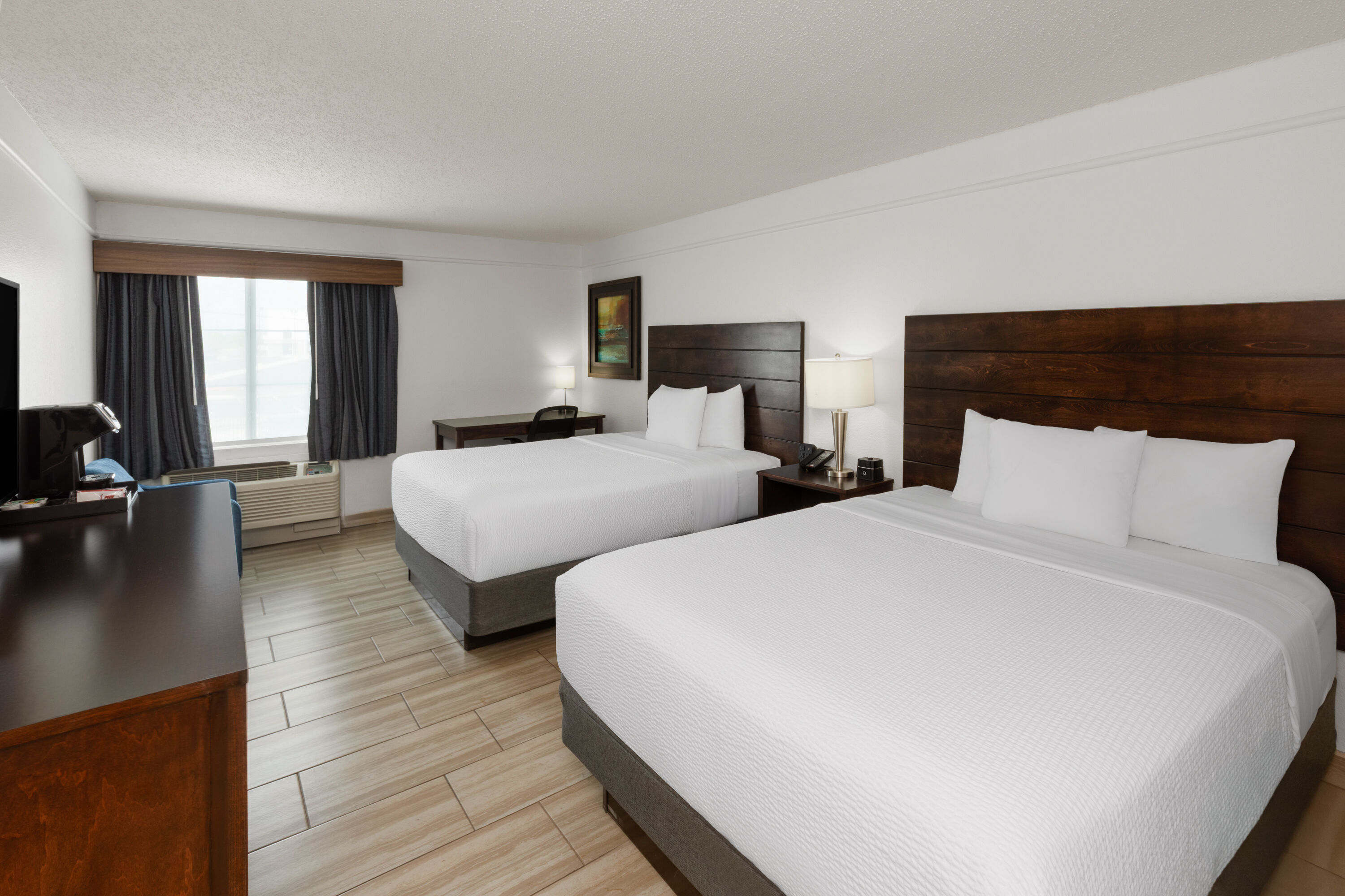 Guest room at the La Quinta Inn & Suites by Wyndham Laredo Airport in Laredo, Texas