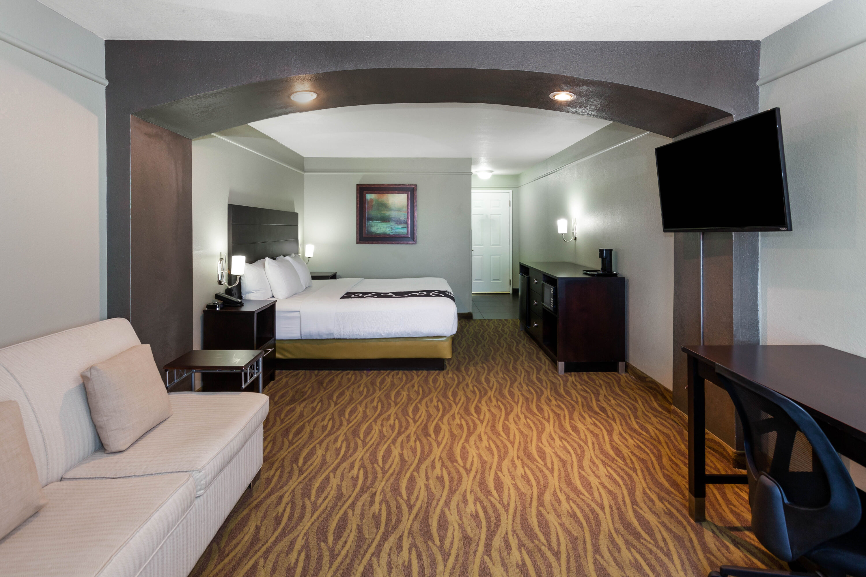 La Quinta Inn & Suites by Wyndham Laredo Airport suite in Laredo, Texas