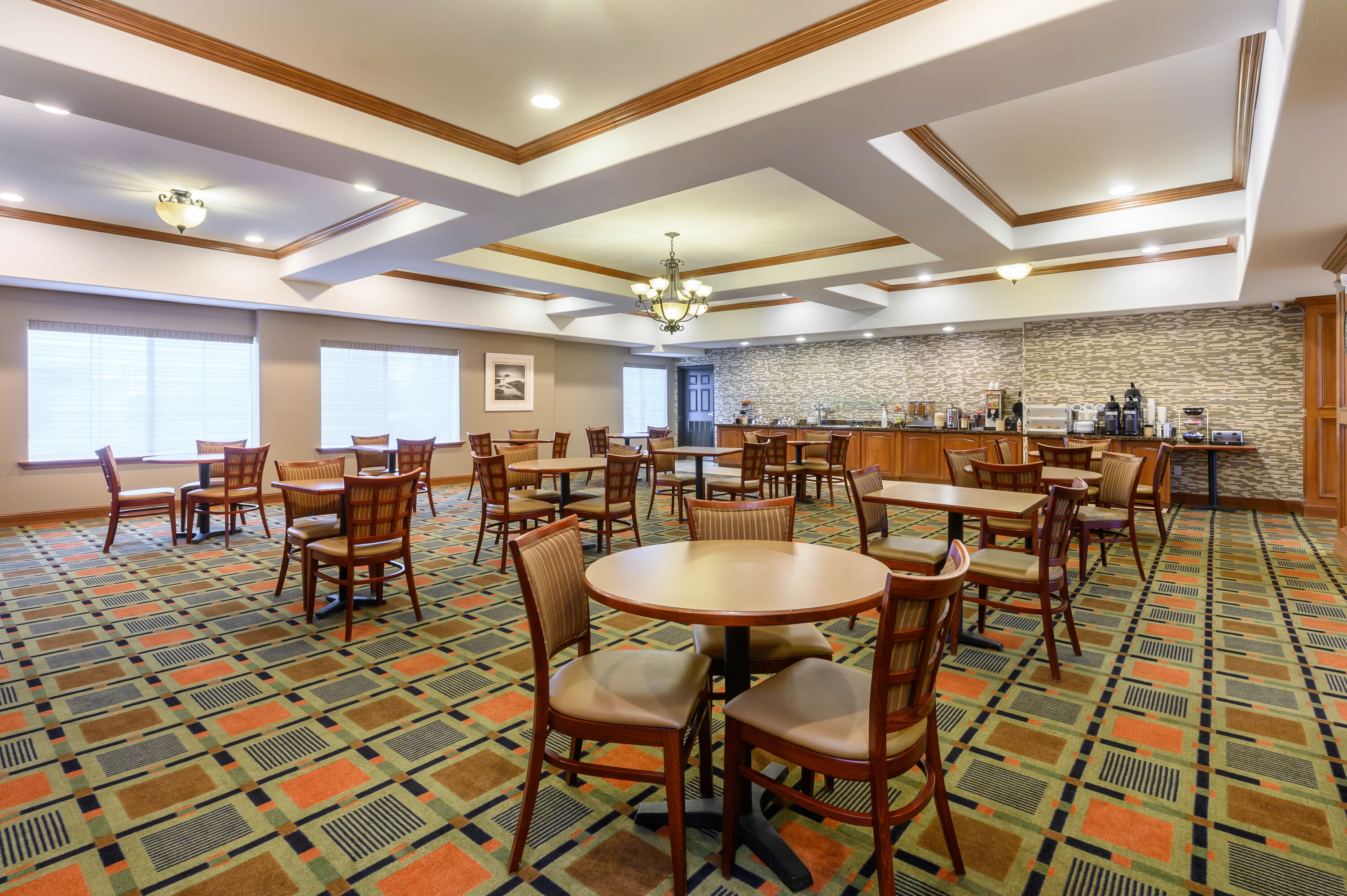 Free breakfast at La Quinta Inn & Suites by Wyndham Longview North in Longview, Texas