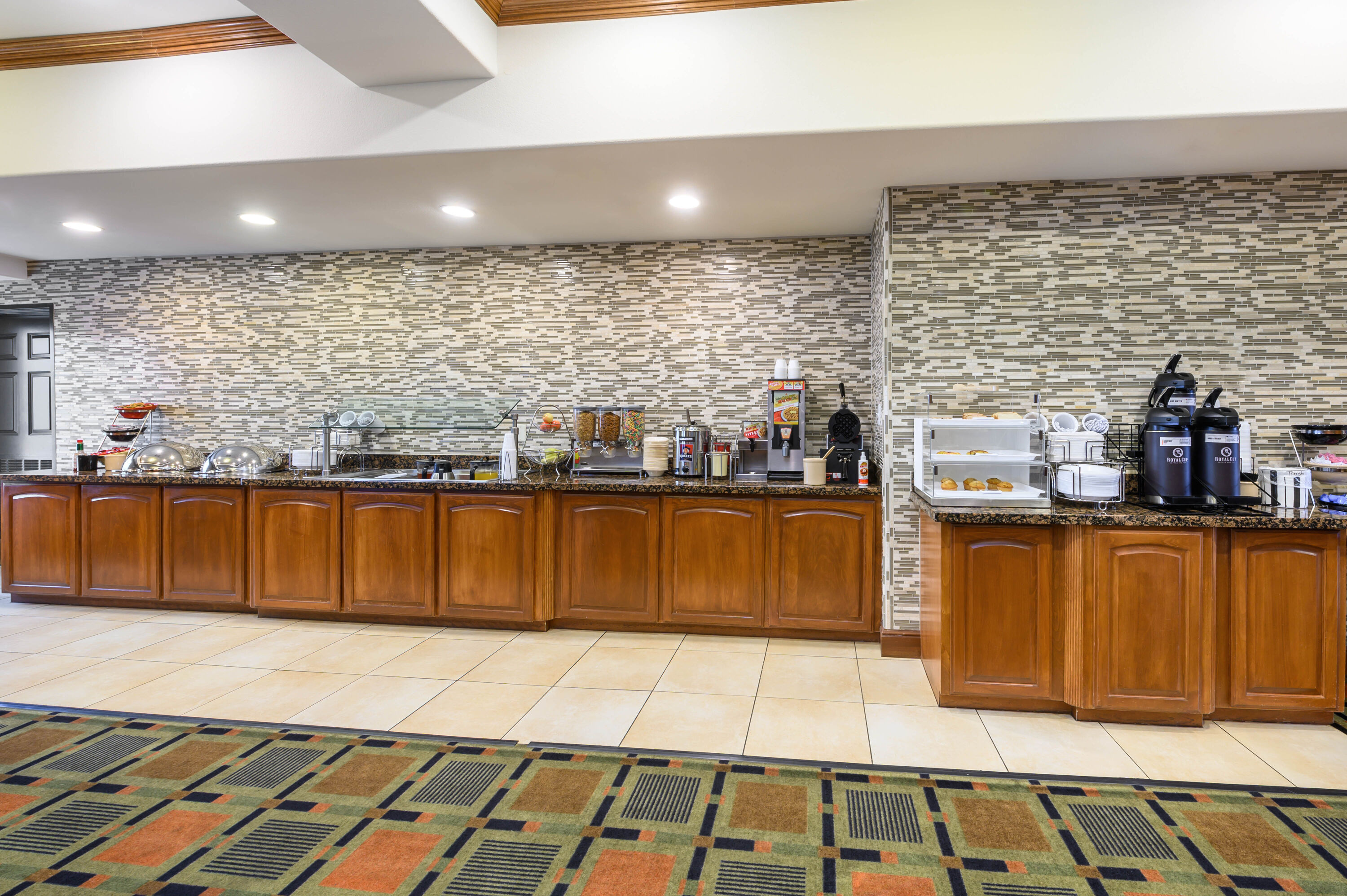 Free breakfast at La Quinta Inn & Suites by Wyndham Longview North in Longview, Texas