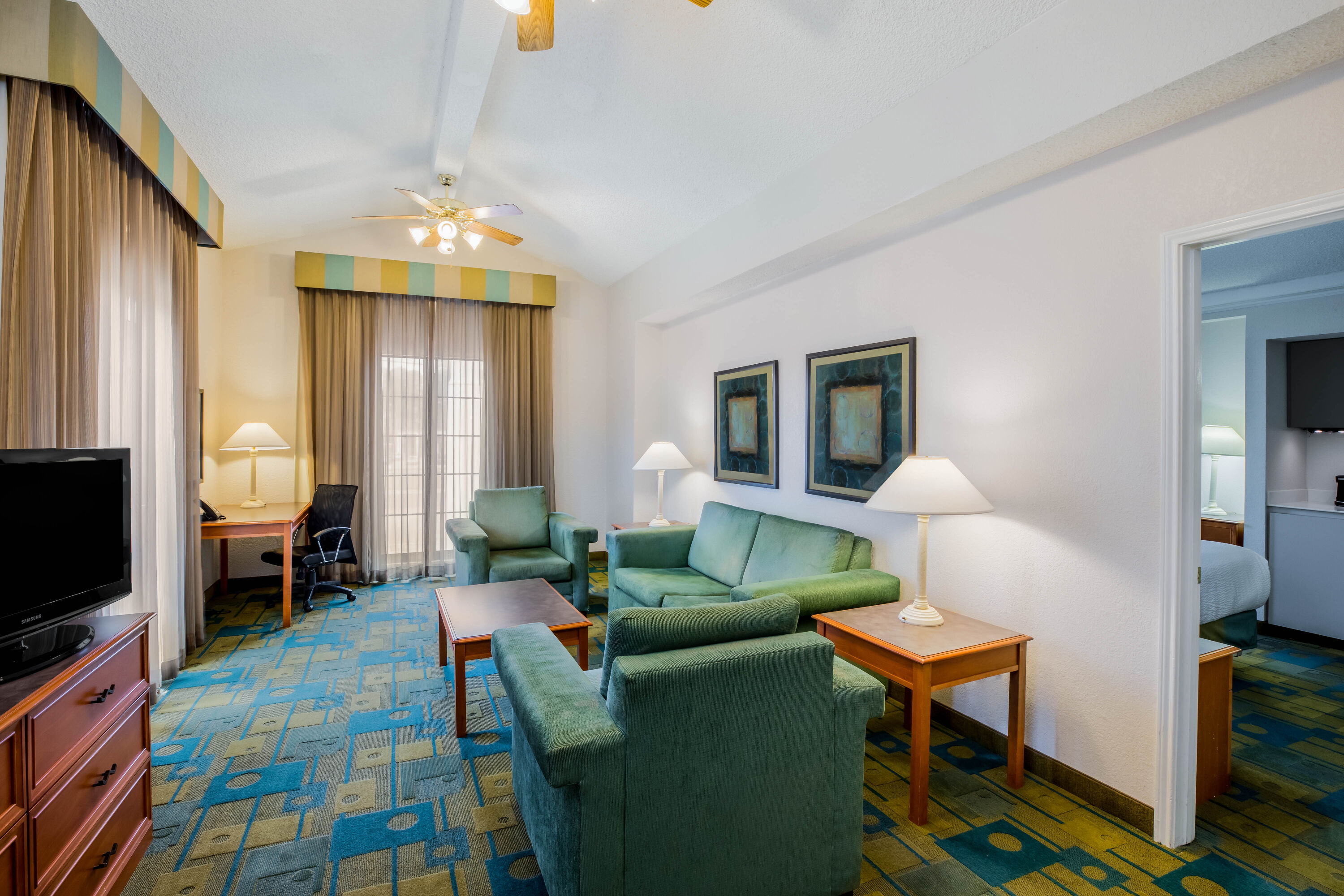 La Quinta Inn by Wyndham Lufkin suite in Lufkin, Texas