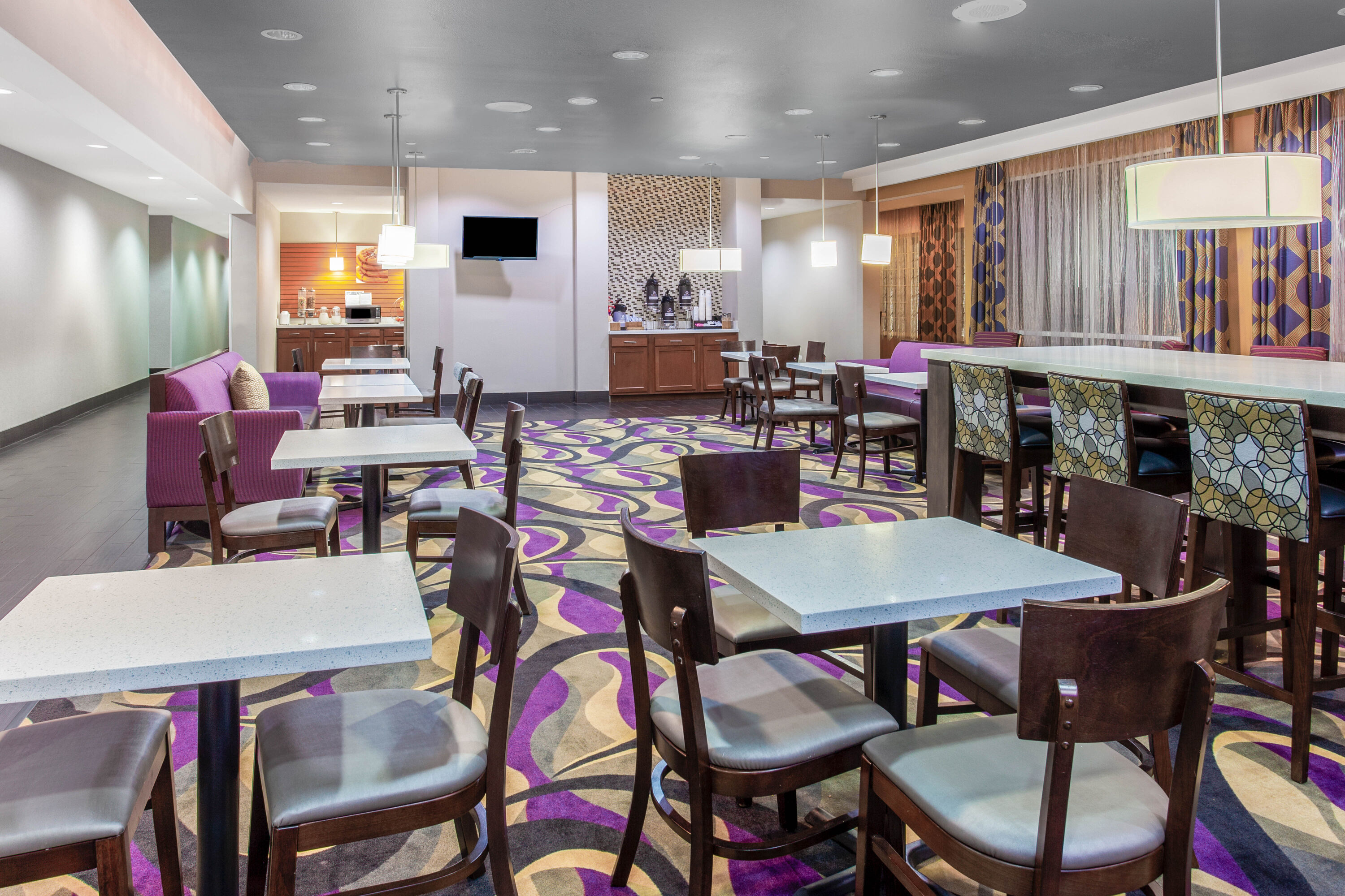Free breakfast at La Quinta Inn & Suites by Wyndham Luling in Luling, Texas