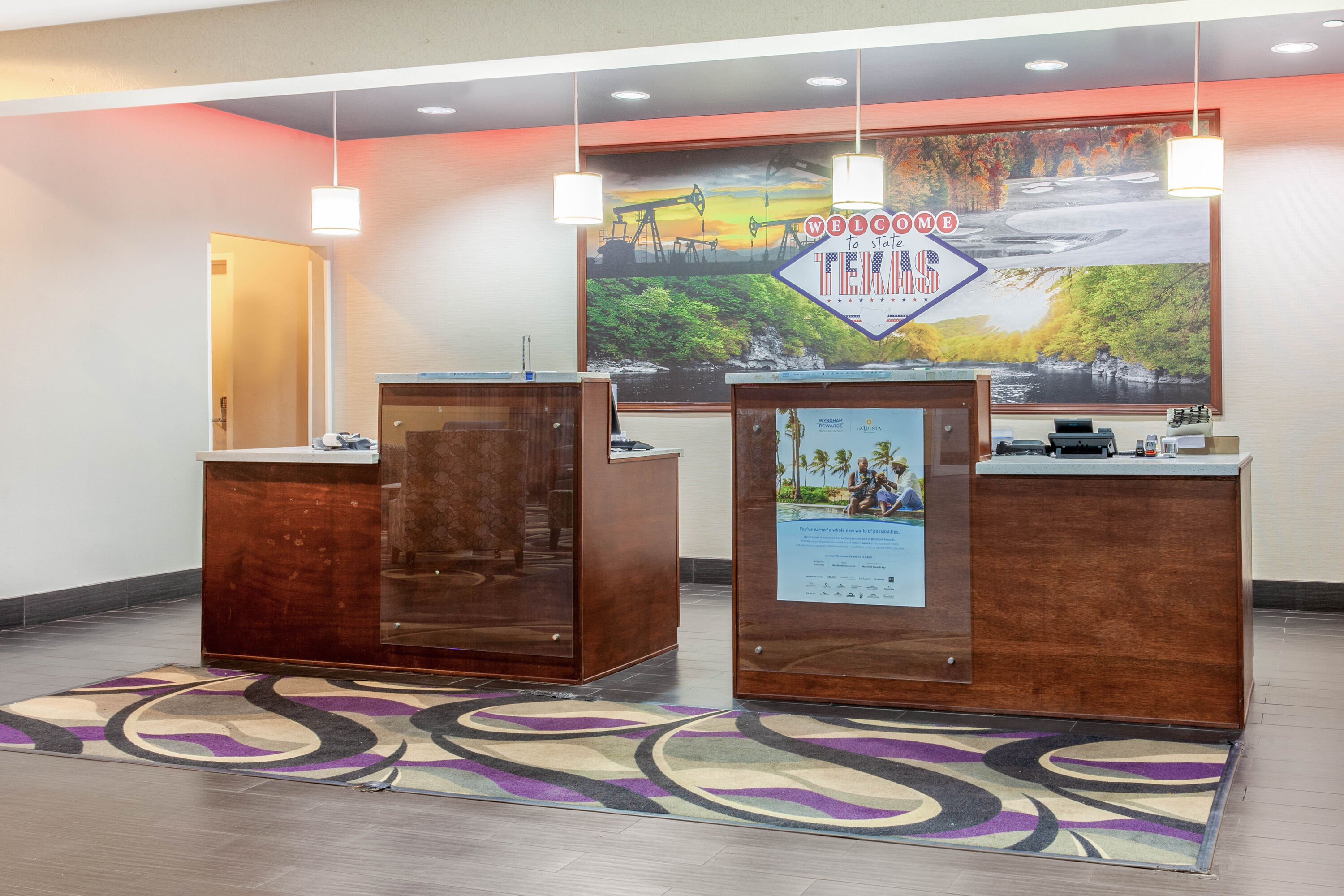 La Quinta Inn & Suites by Wyndham Luling reception in Luling, Texas