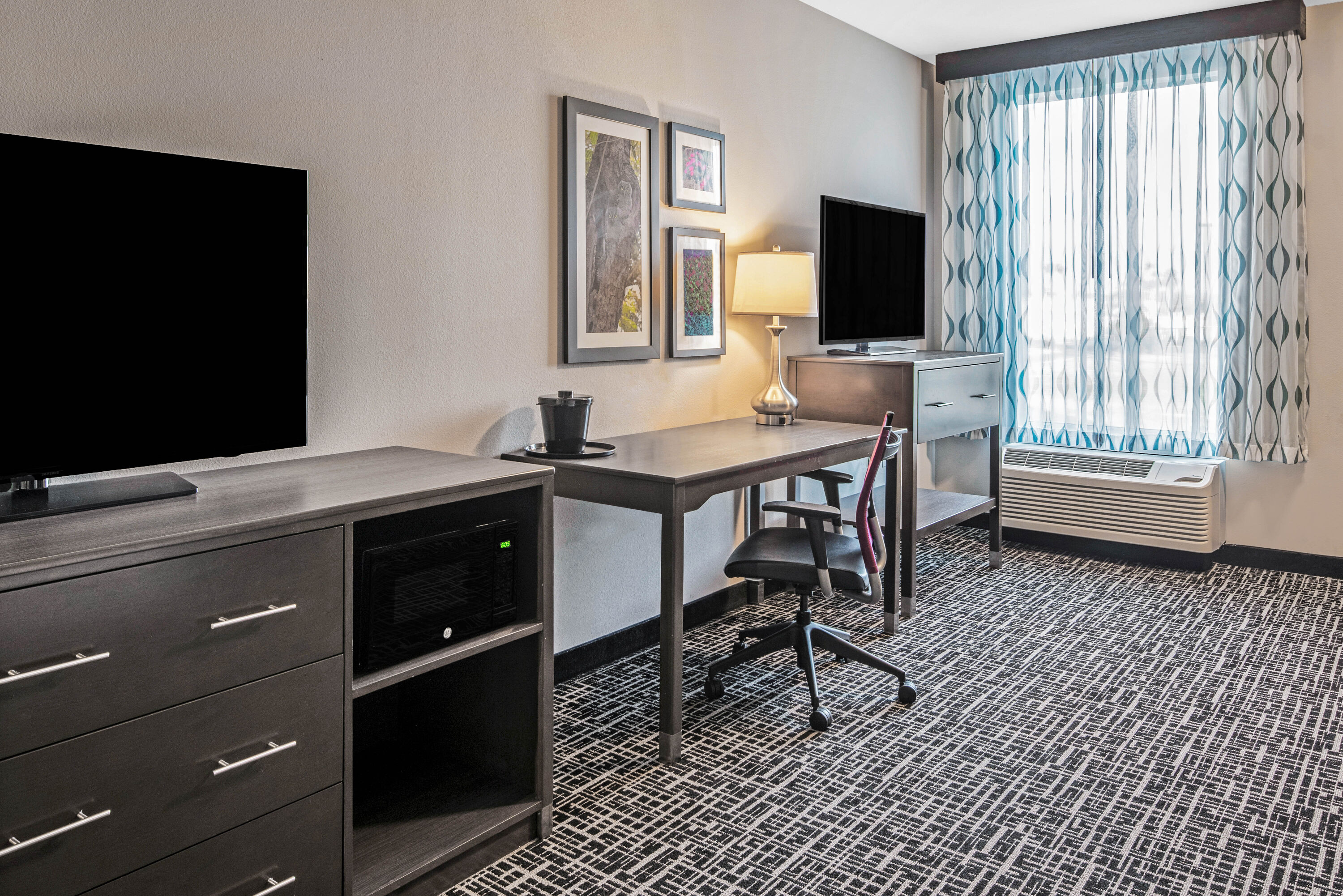 Guest room feature at the La Quinta Inn & Suites by Wyndham McAllen La Plaza Mall in McAllen, Texas