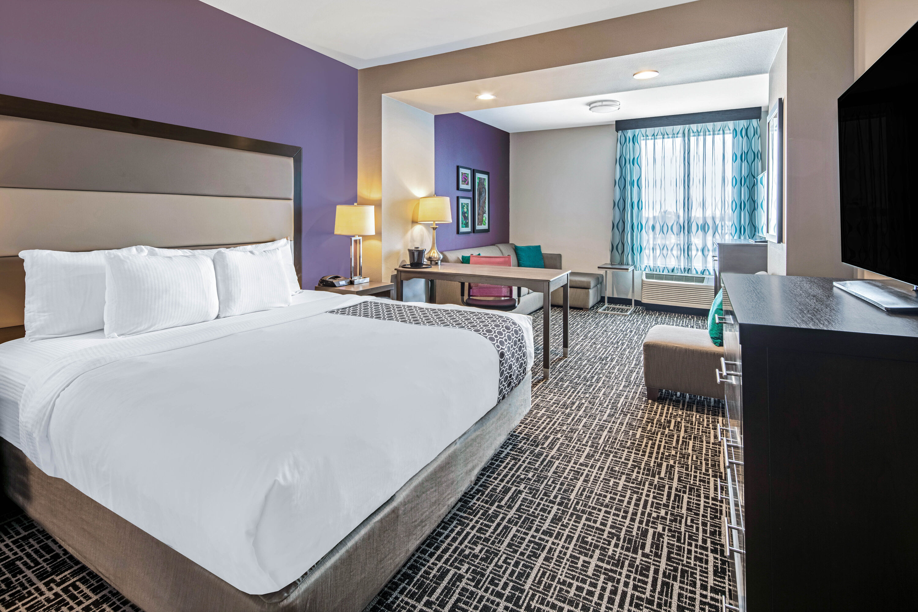 La Quinta Inn & Suites by Wyndham McAllen La Plaza Mall suite in McAllen, Texas