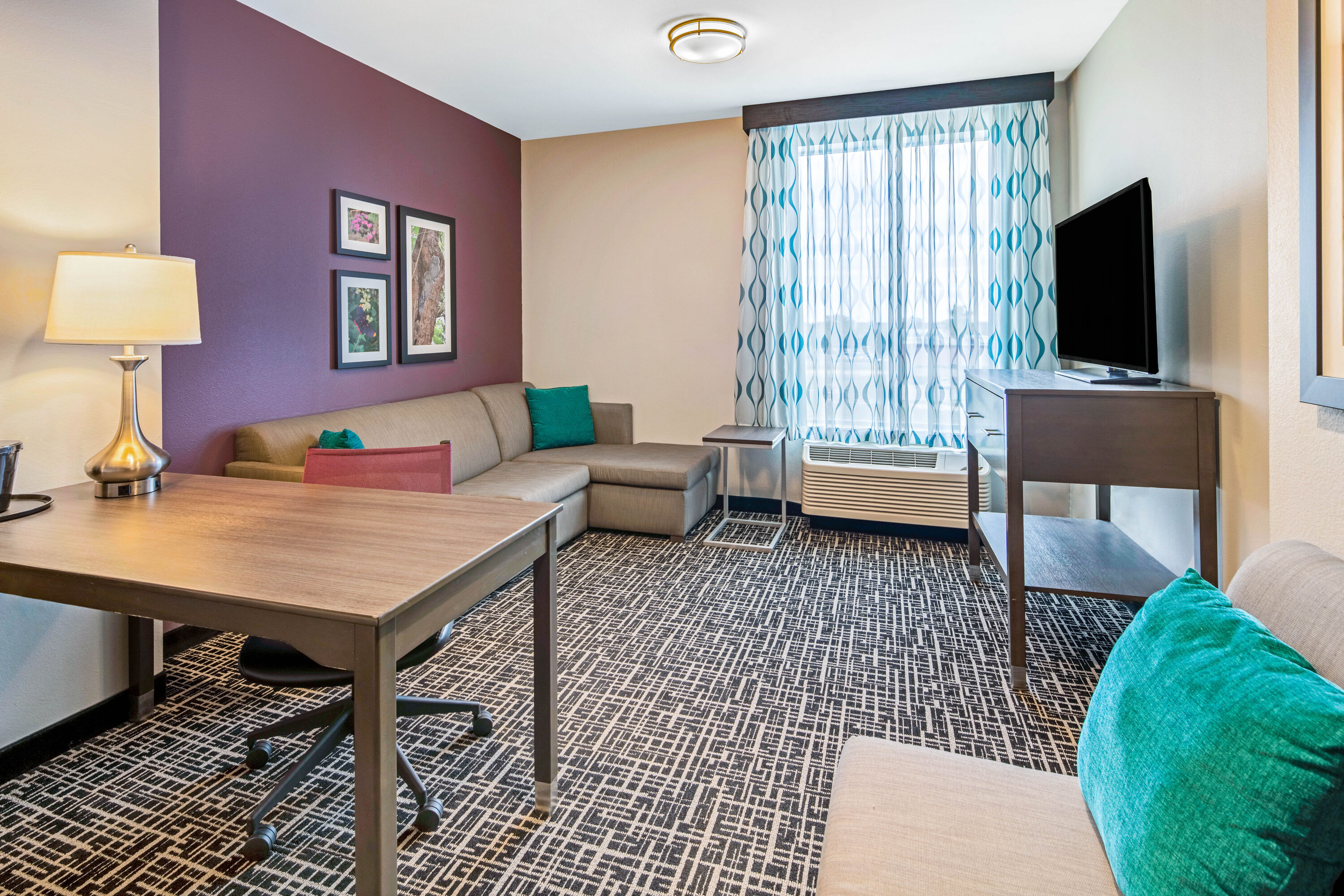 La Quinta Inn & Suites by Wyndham McAllen La Plaza Mall suite in McAllen, Texas