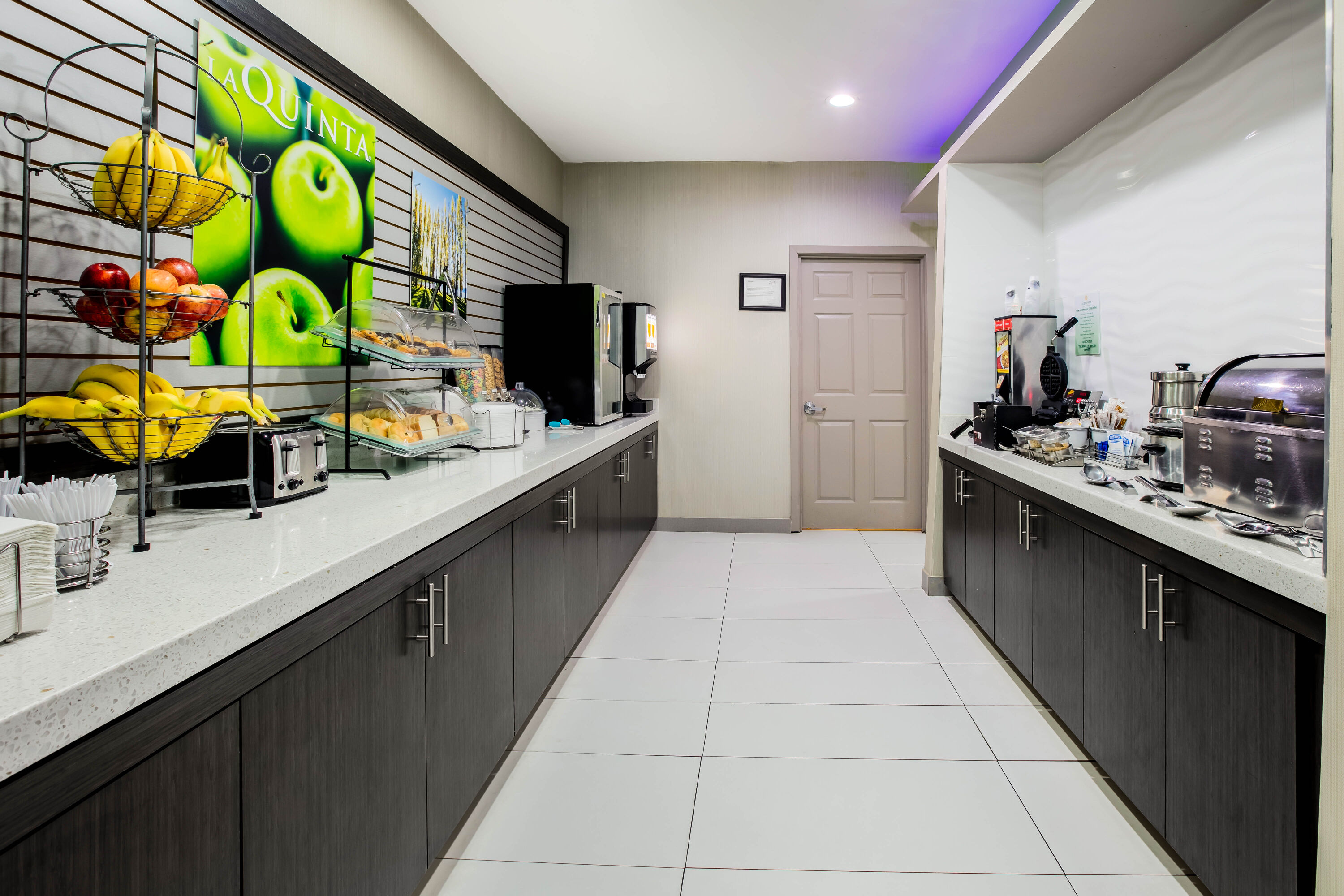 Free breakfast at La Quinta Inn & Suites by Wyndham Dallas Mesquite in Mesquite, Texas