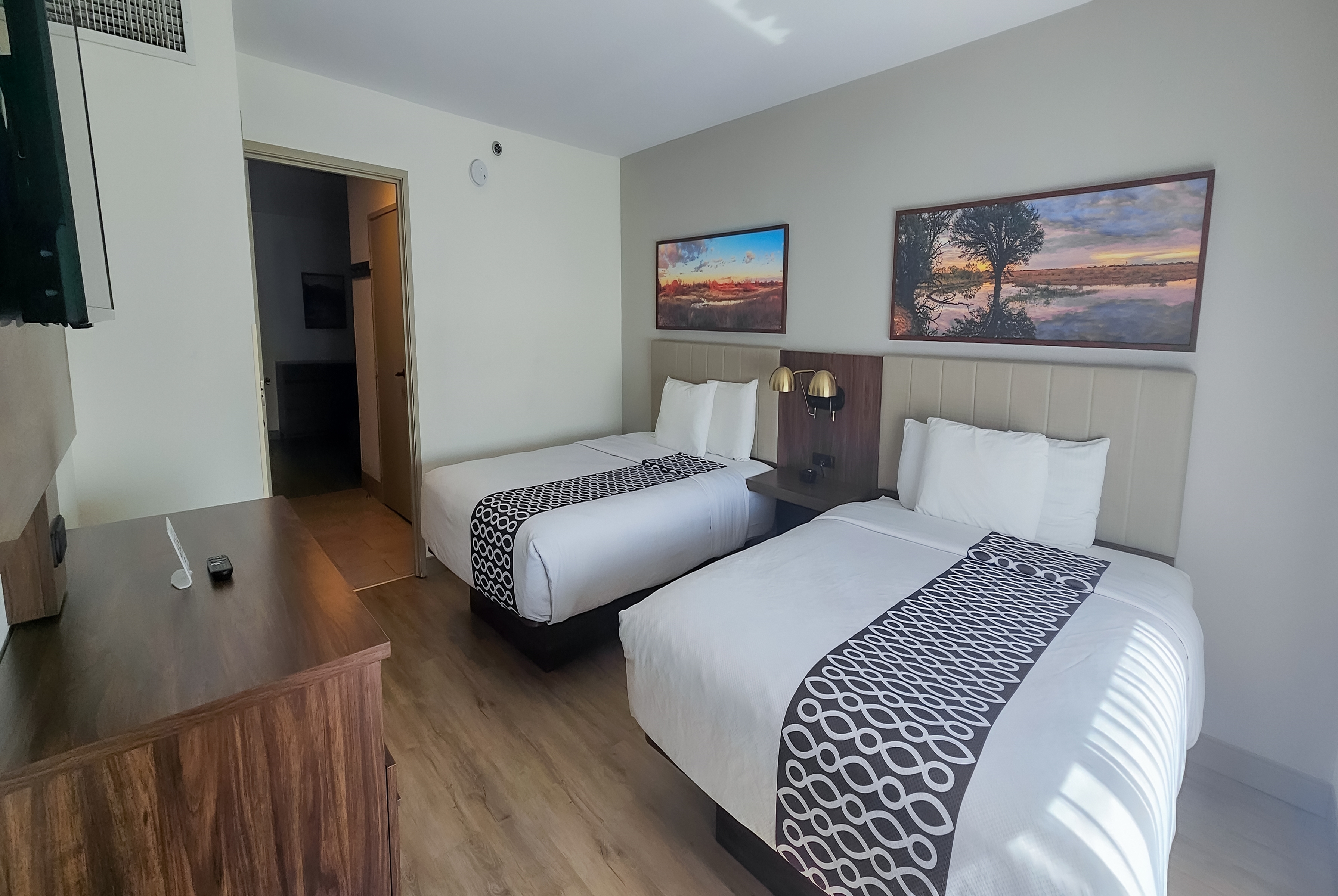 La Quinta Inn & Suites by Wyndham Dallas Mesquite suite in Mesquite, Texas