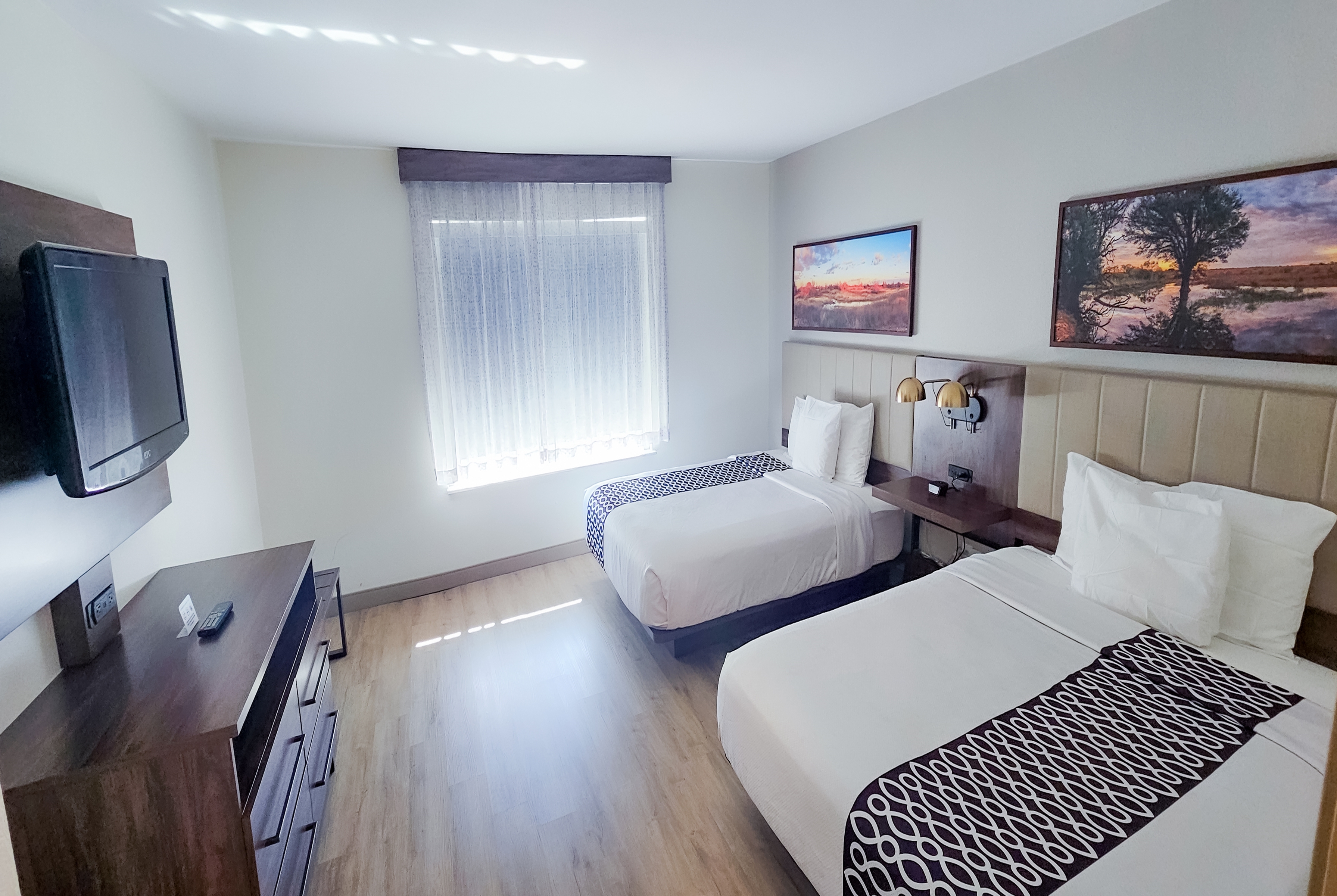 La Quinta Inn & Suites by Wyndham Dallas Mesquite suite in Mesquite, Texas