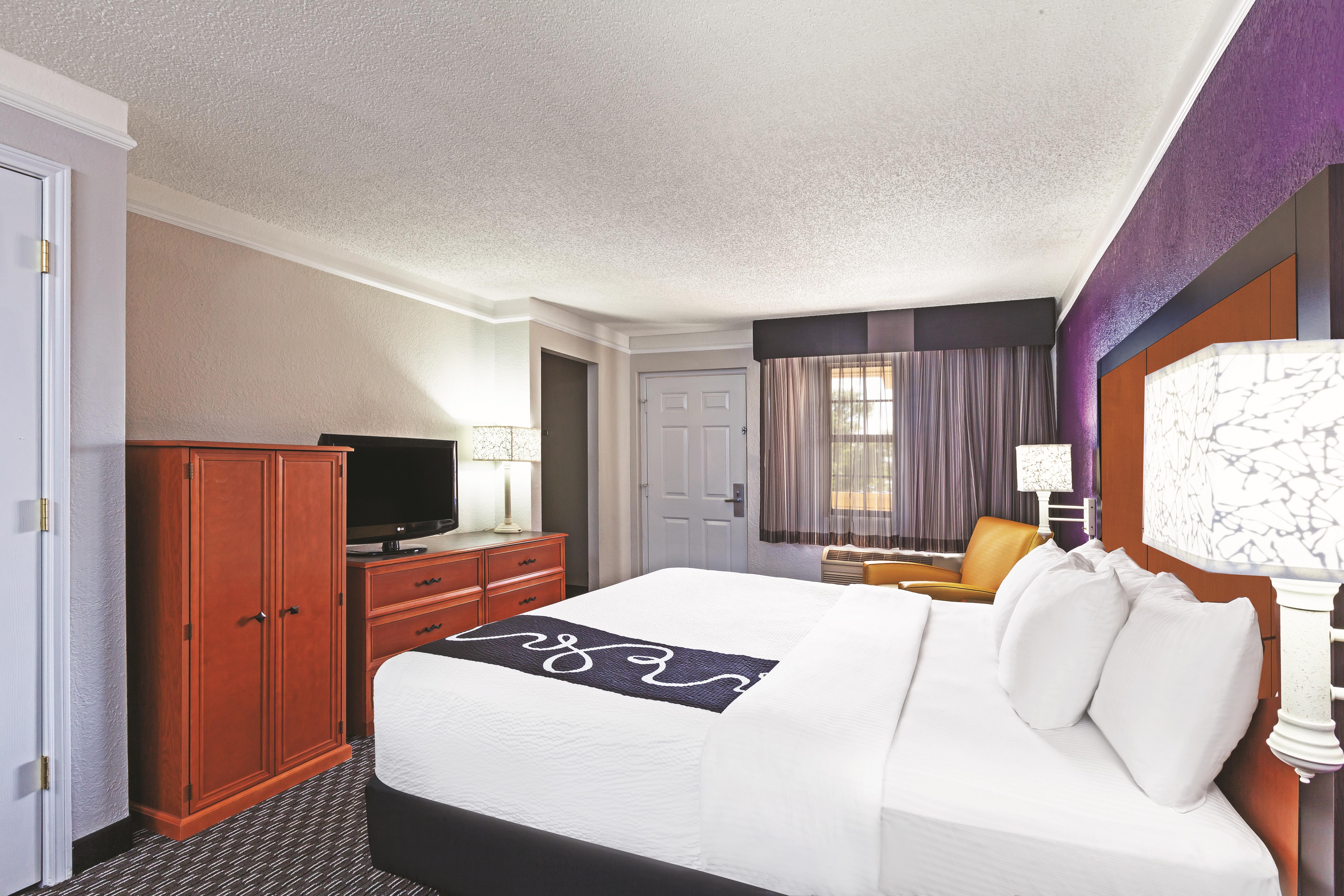 Guest room at the La Quinta Inn by Wyndham Midland in Midland, Texas