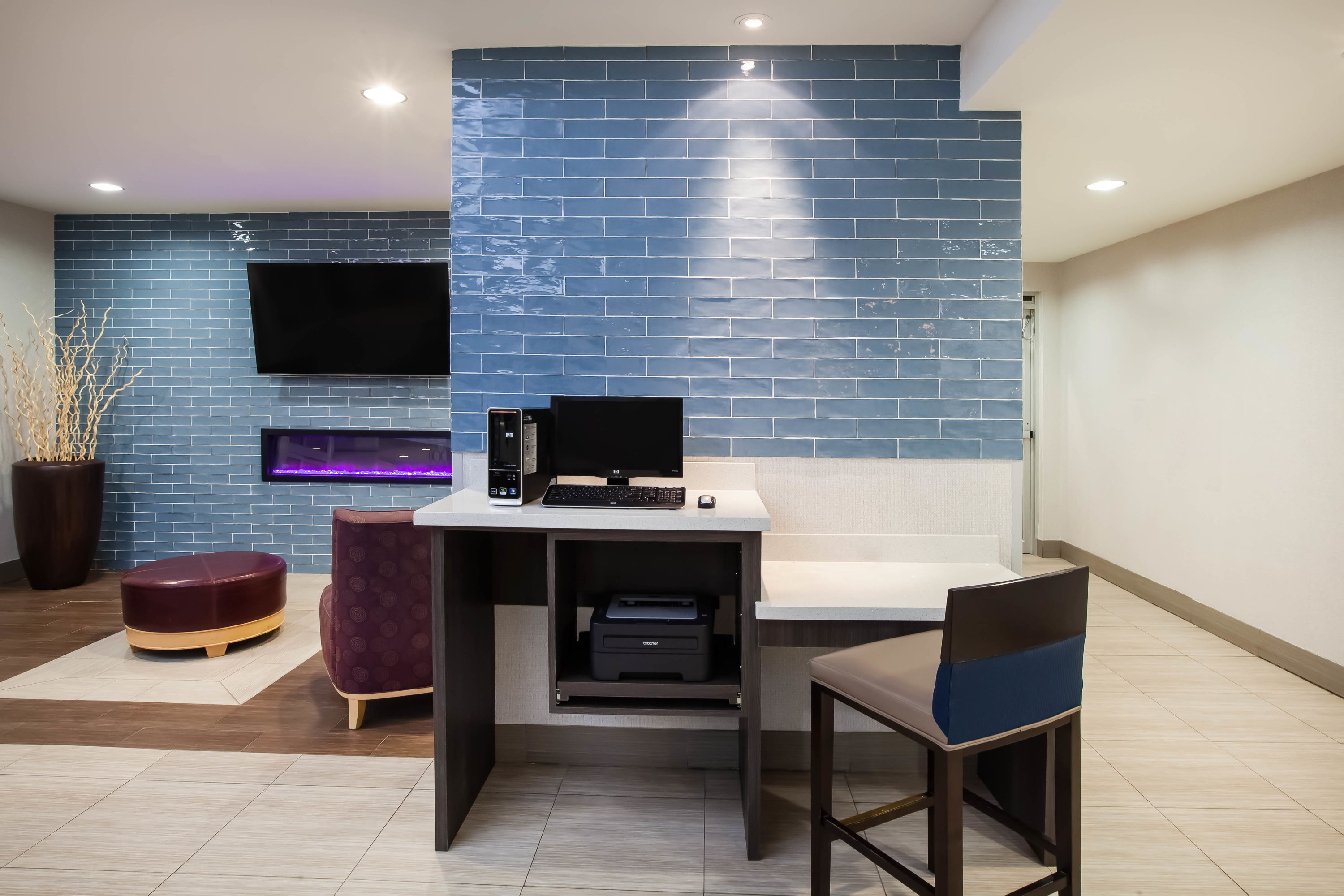 La Quinta Inn & Suites by Wyndham Odessa North business center in Odessa, Texas