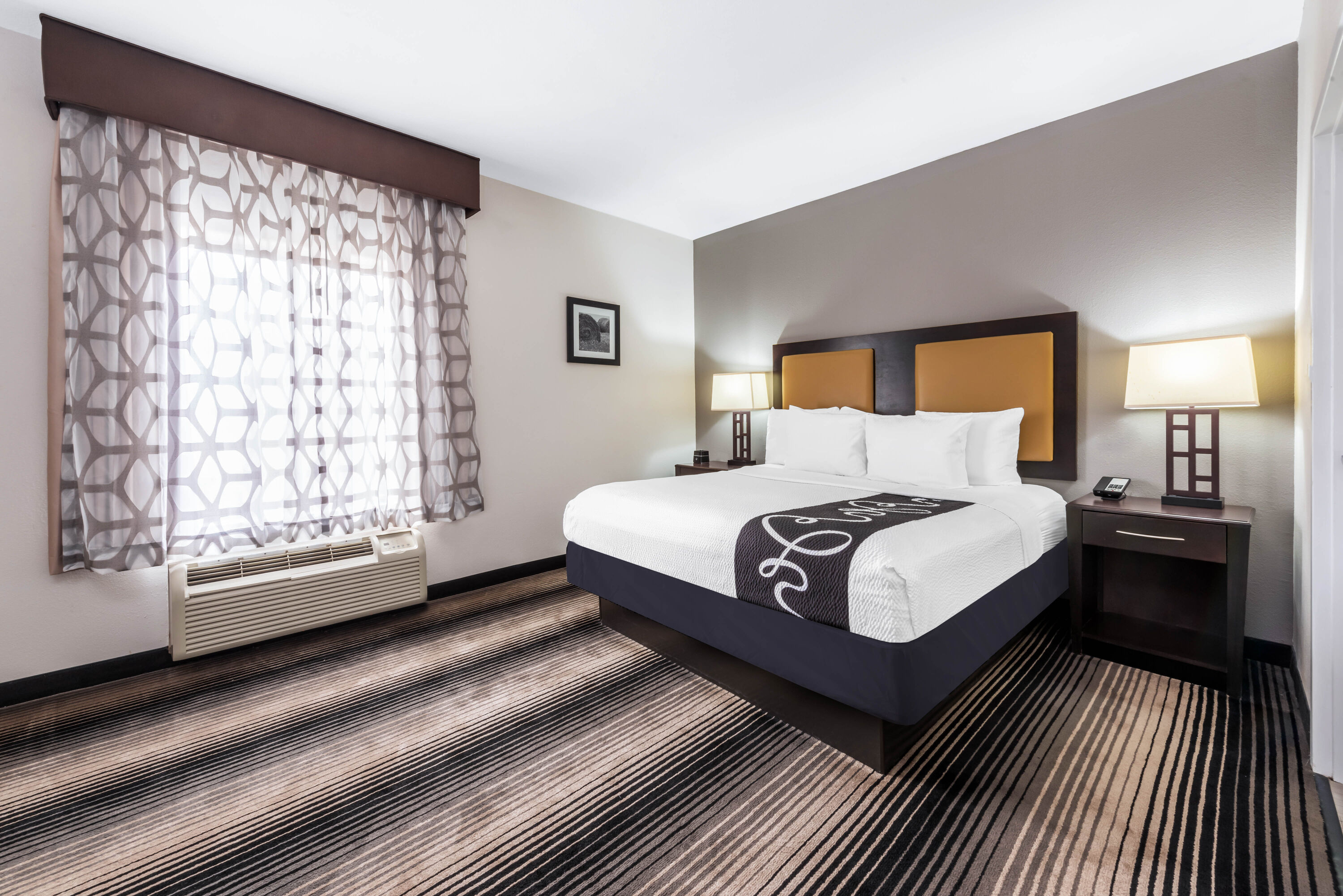 La Quinta Inn & Suites by Wyndham Orange suite in Orange, Texas