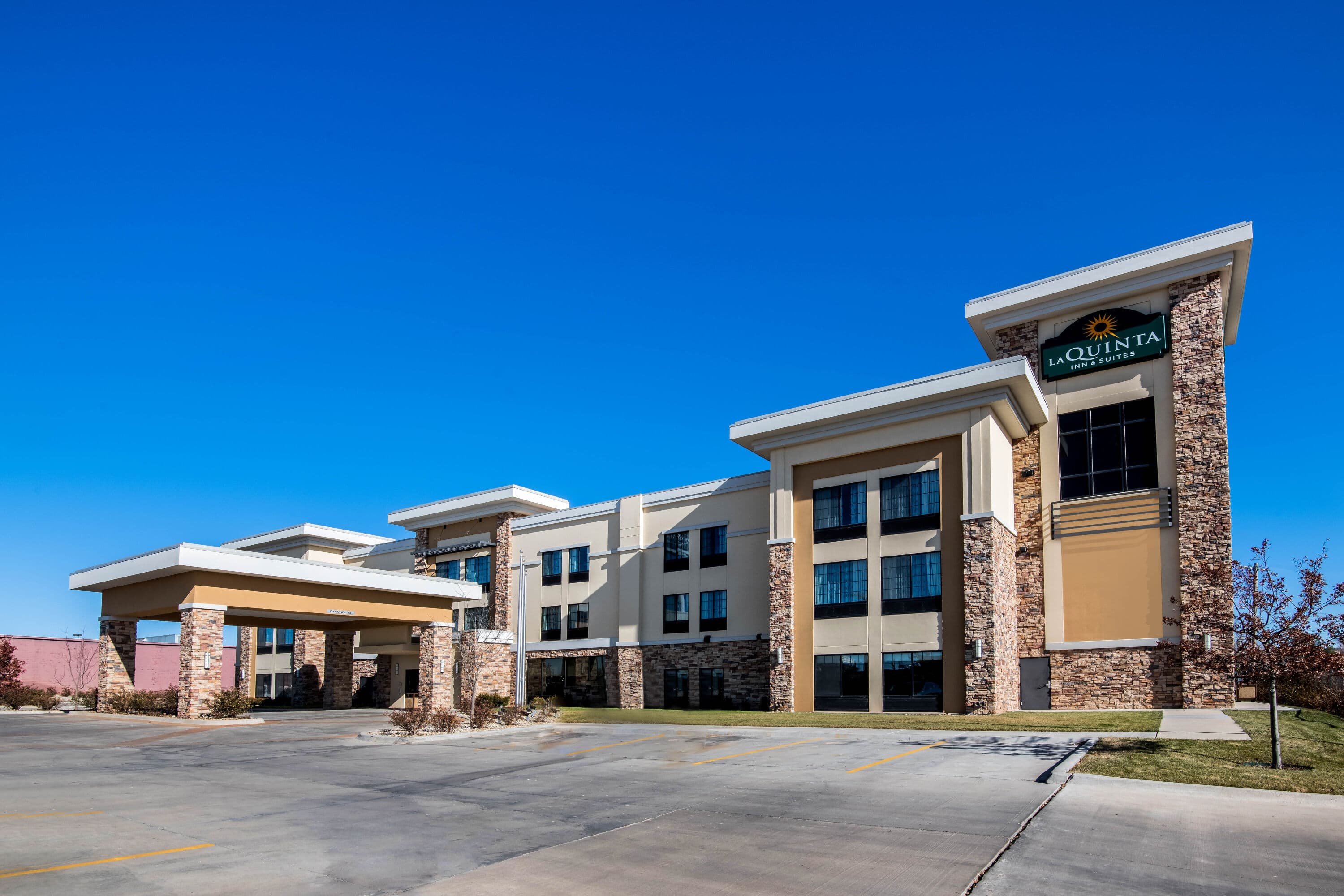 La Quinta Inn & Suites by Wyndham Pampa Pampa, TX Hotels