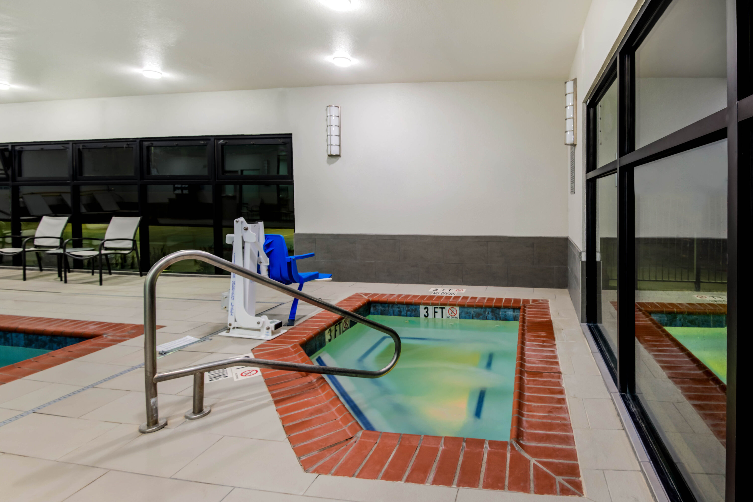 Hot tub at the La Quinta Inn & Suites by Wyndham Pampa in Pampa, Texas