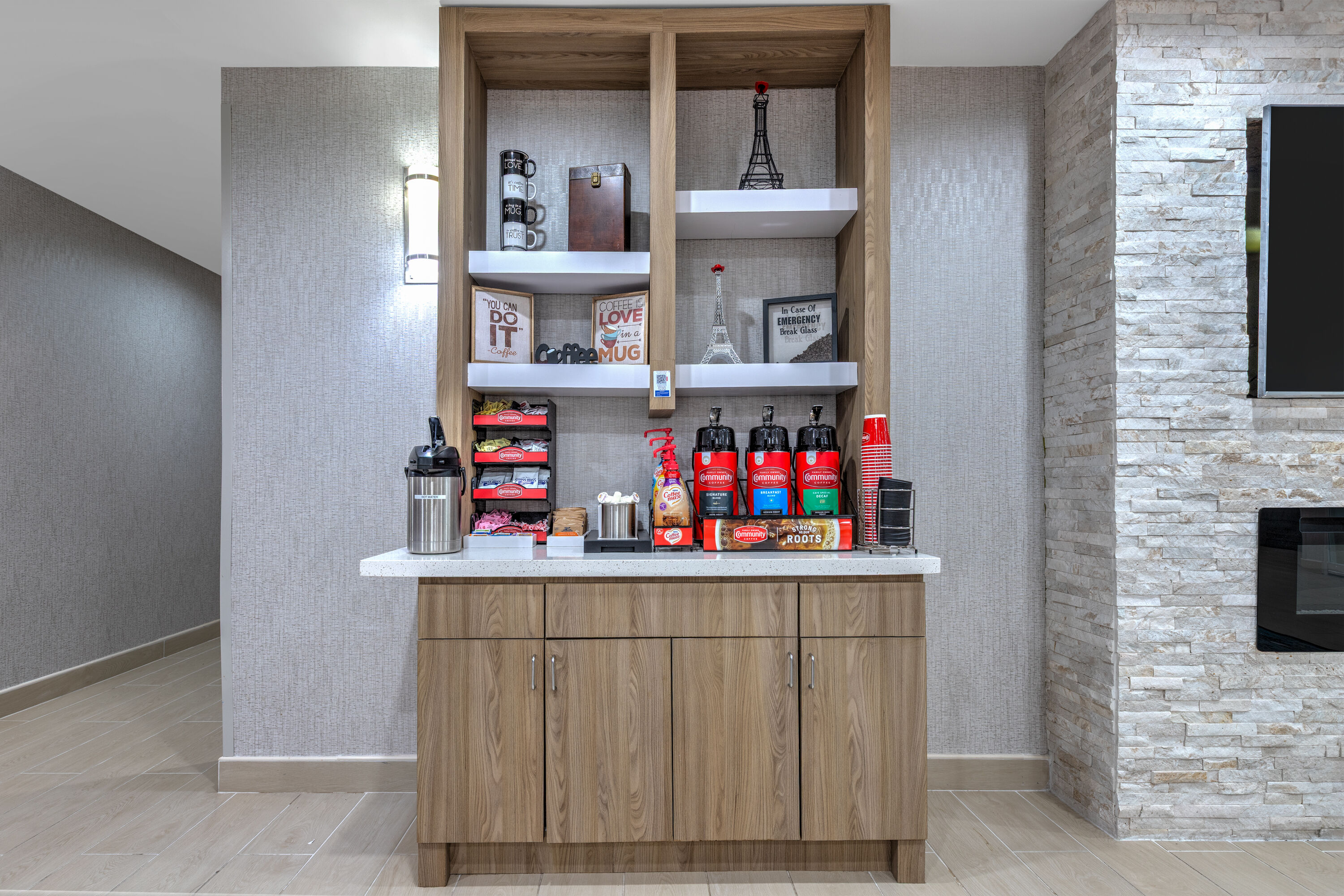 Property amenity at La Quinta Inn & Suites by Wyndham Paris in Paris, Texas