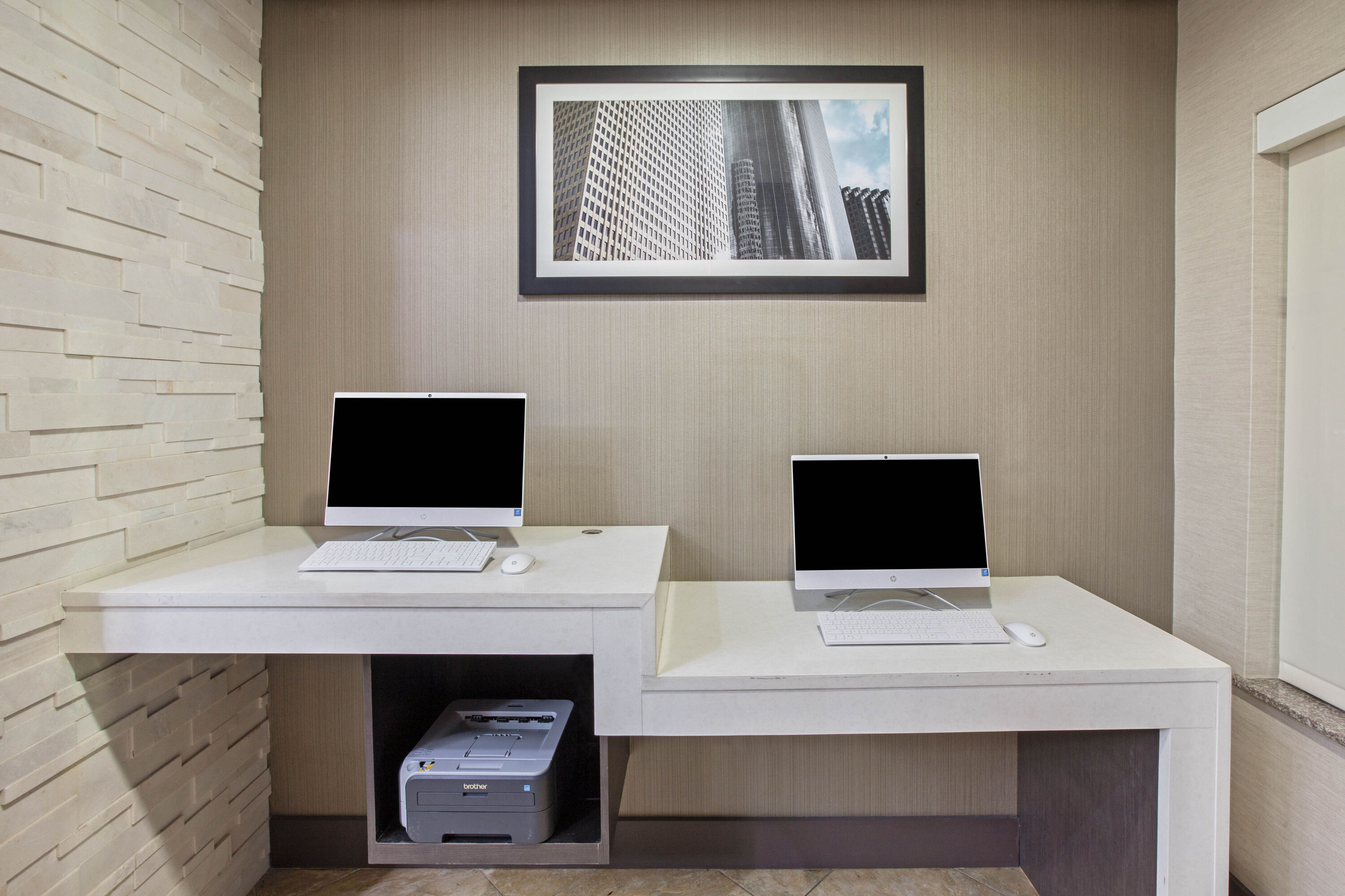 La Quinta Inn & Suites by Wyndham Pasadena North business center in Pasadena, Texas