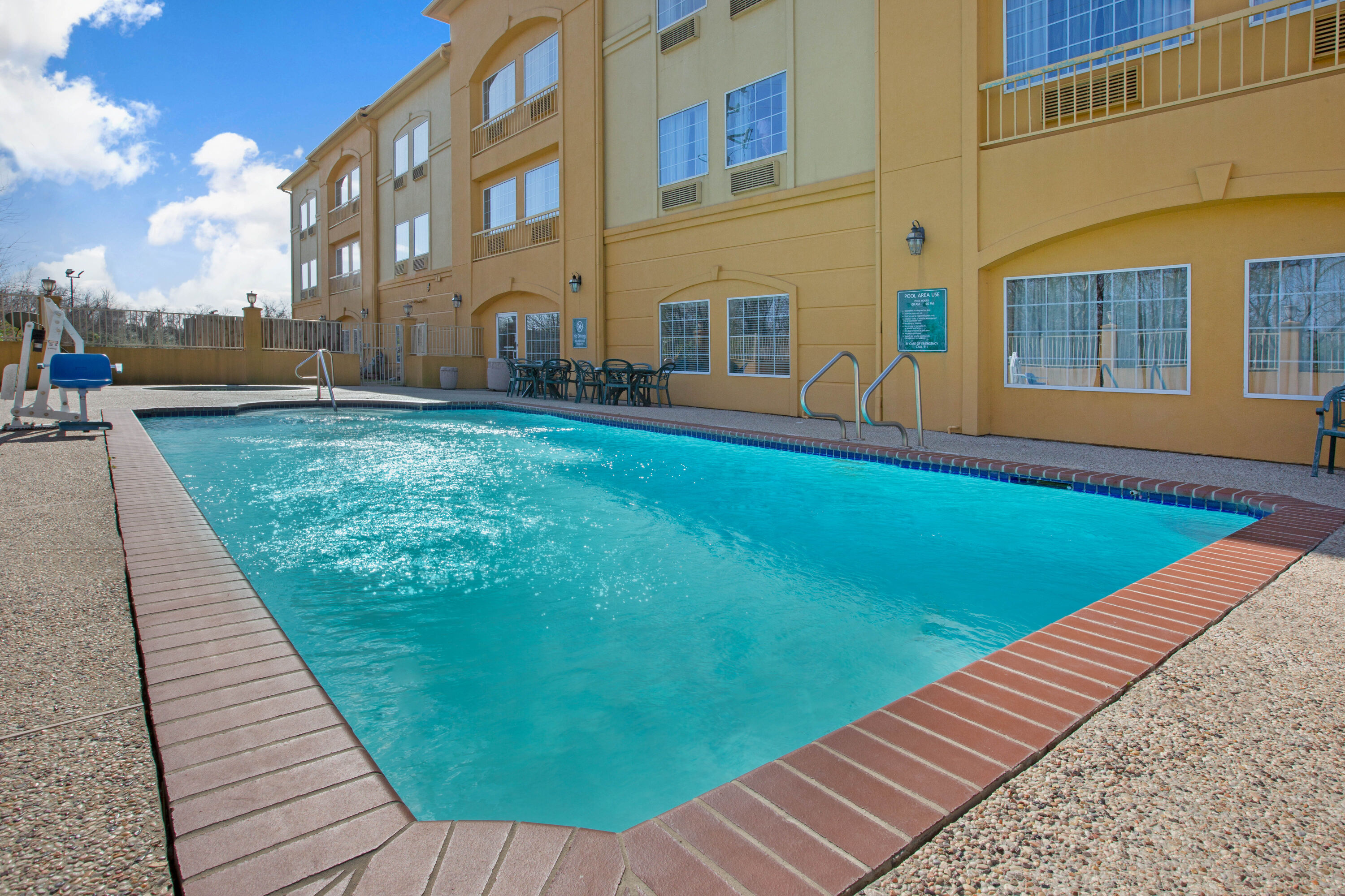 Pool at the La Quinta Inn & Suites by Wyndham Pearland - Houston South in Pearland, Texas