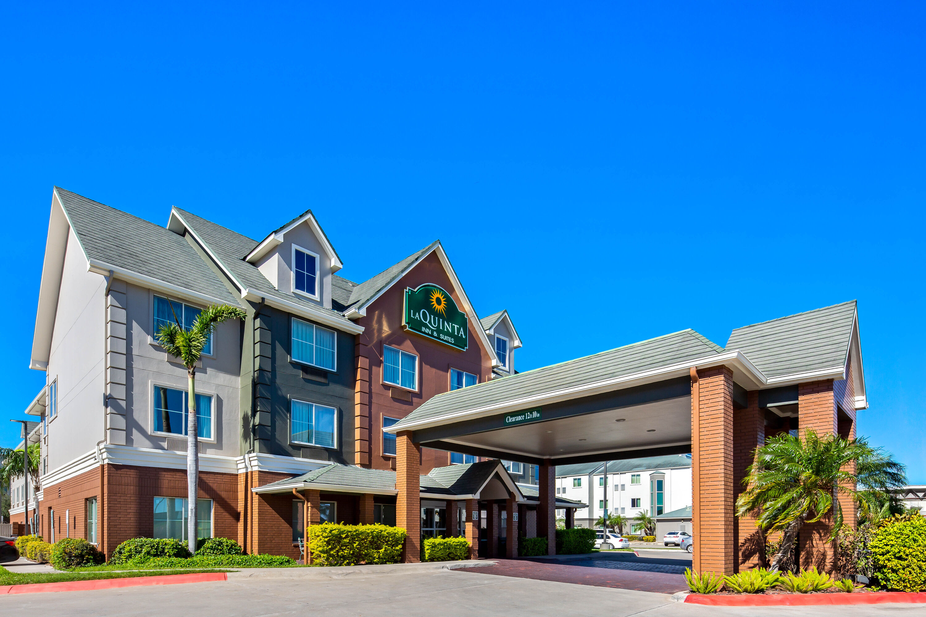 La Quinta Inn & Suites by Wyndham Pharr North McAllen Pharr, TX Hotels