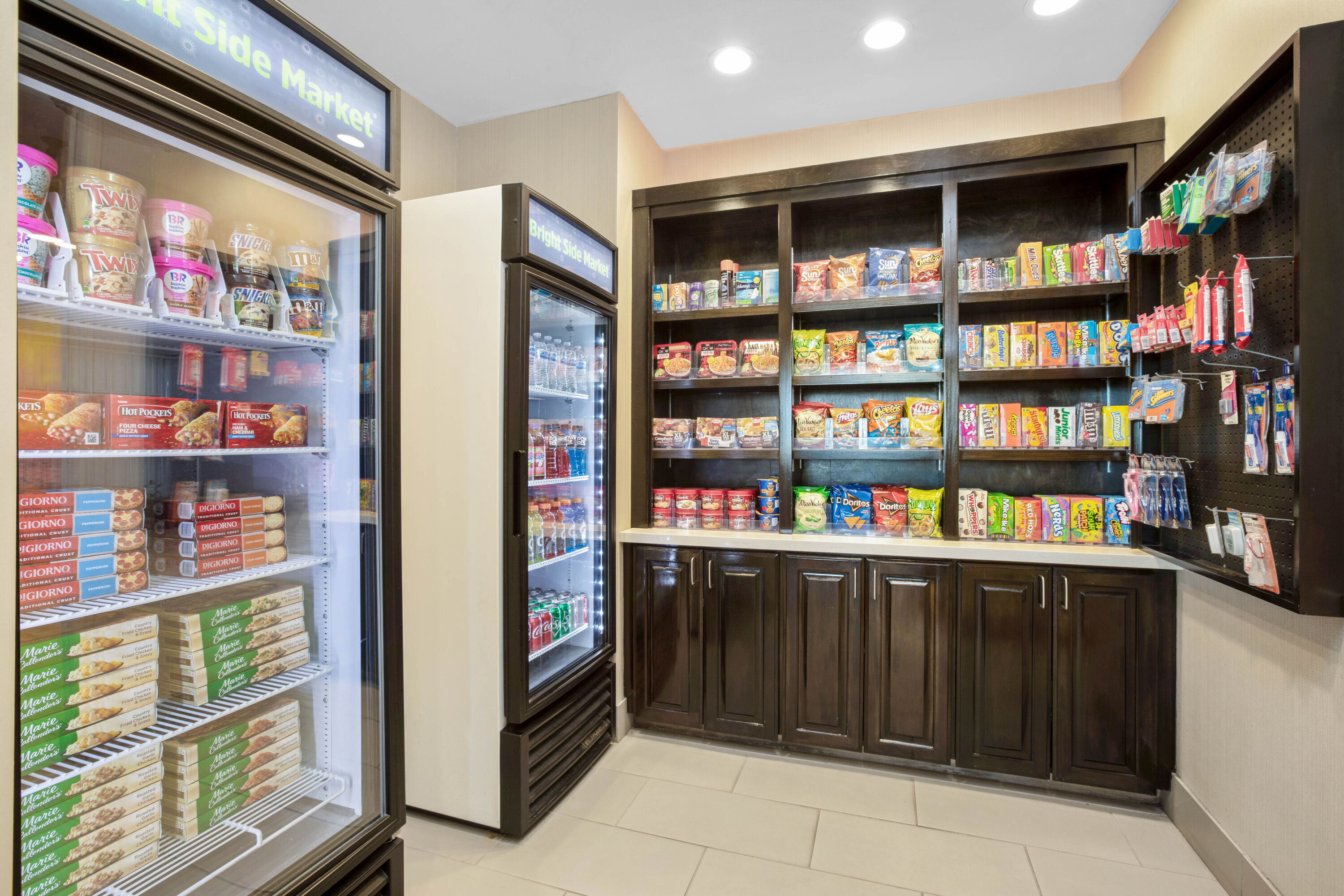 Mart at La Quinta Inn & Suites by Wyndham Corpus Christi - Portland in Portland, Texas