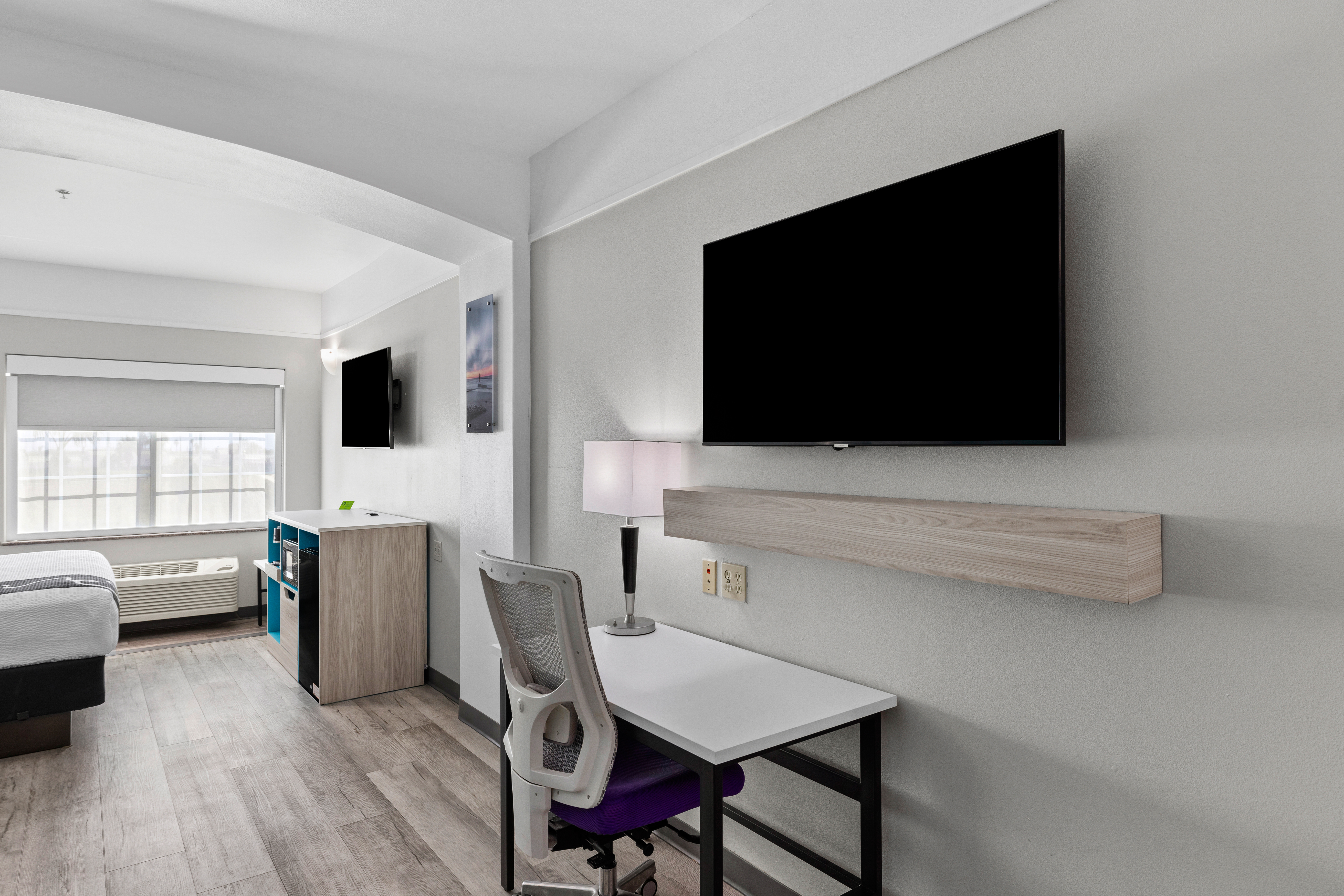 Guest room at the La Quinta Inn & Suites by Wyndham Raymondville in Raymondville, Texas