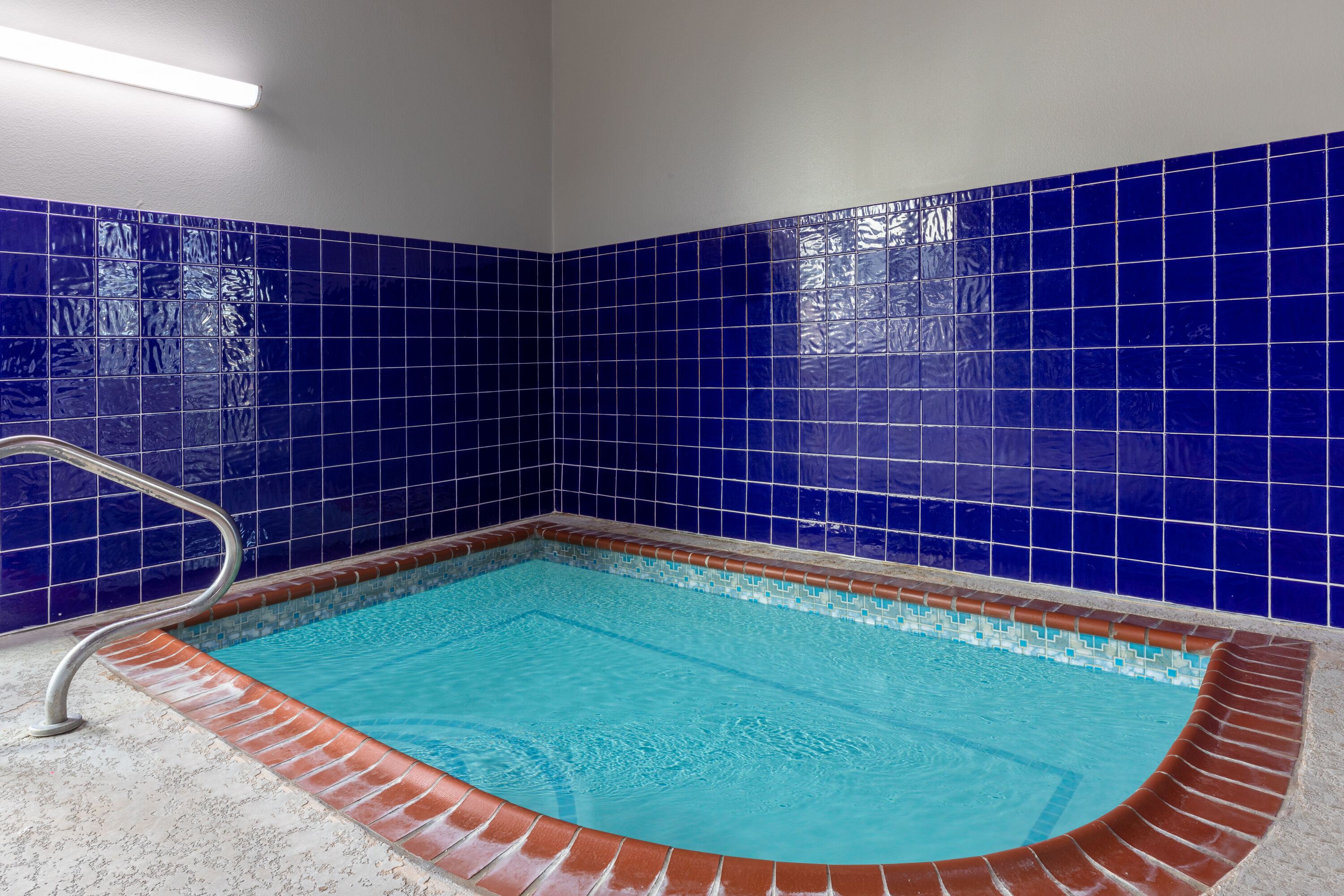 Hot tub at the La Quinta Inn & Suites by Wyndham Rockwall in Rockwall, Texas