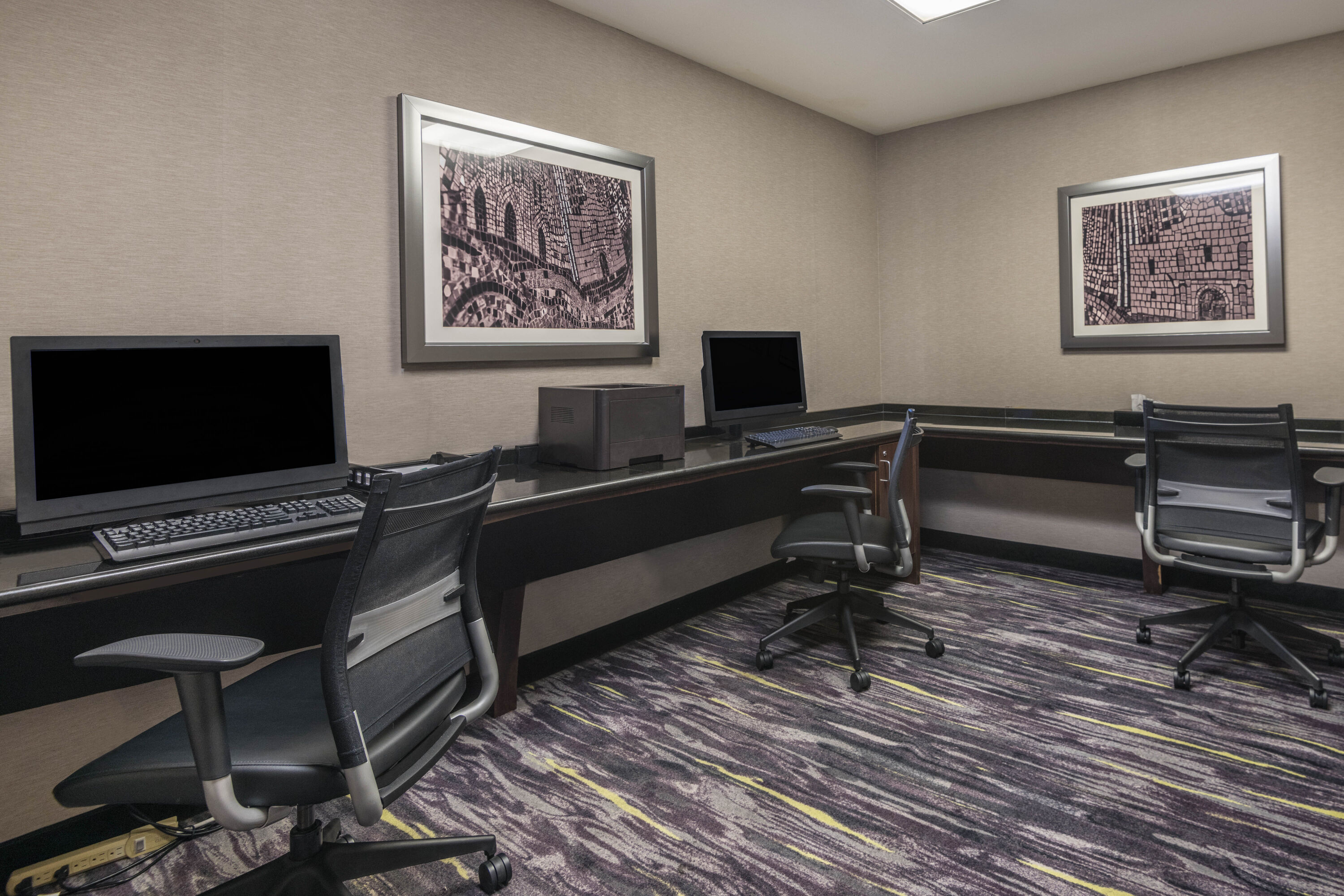 La Quinta Inn & Suites by Wyndham San Antonio Riverwalk business center in San Antonio, Texas