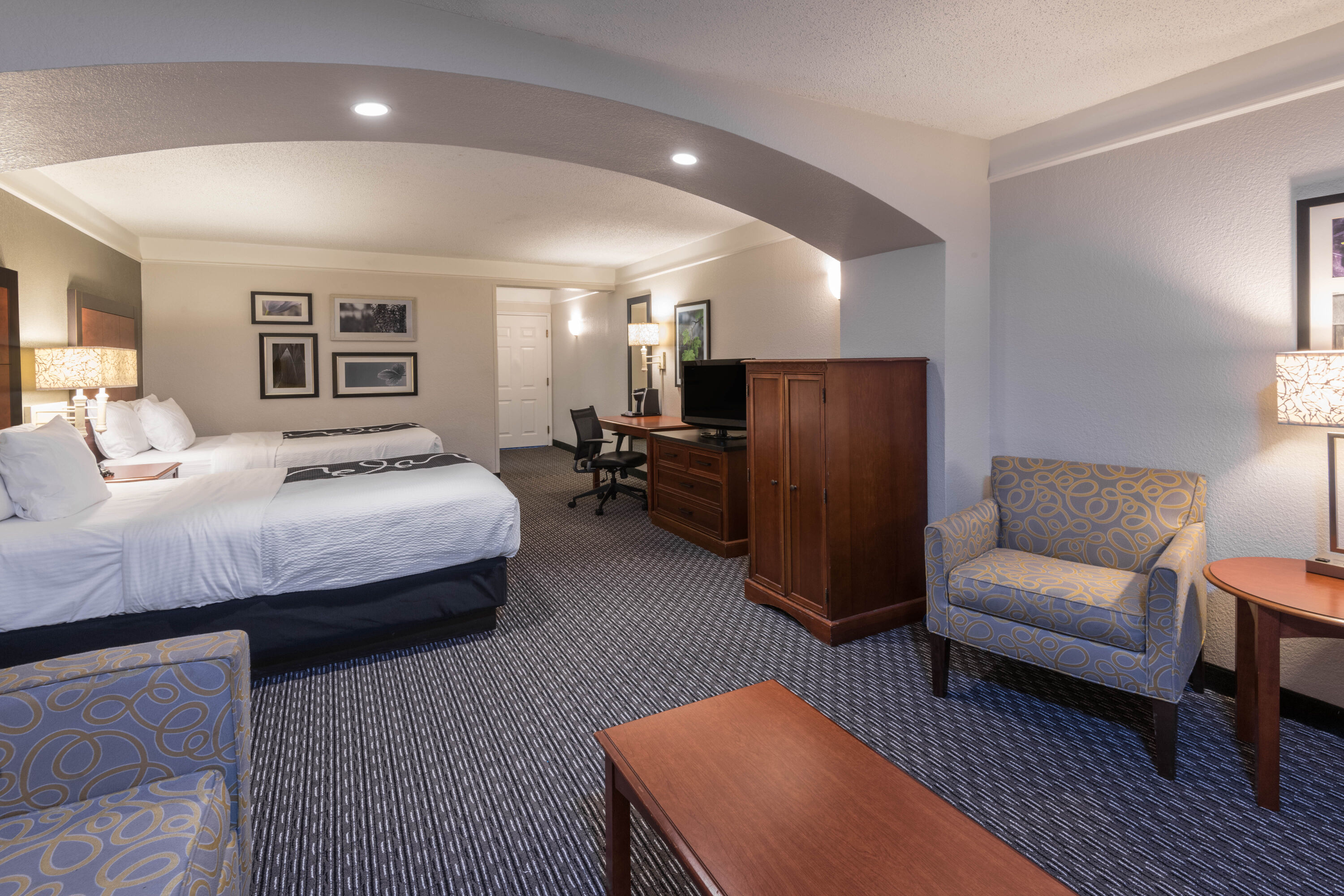 La Quinta Inn & Suites by Wyndham San Antonio Riverwalk suite in San Antonio, Texas