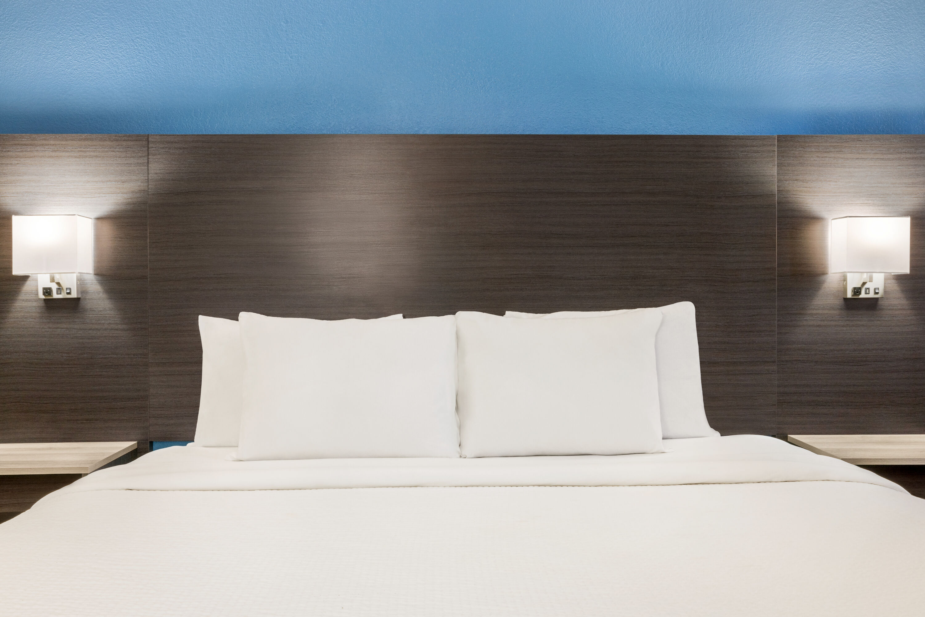 Guest room at the La Quinta Inn by Wyndham San Antonio I-35 N at Toepperwein in San Antonio, Texas