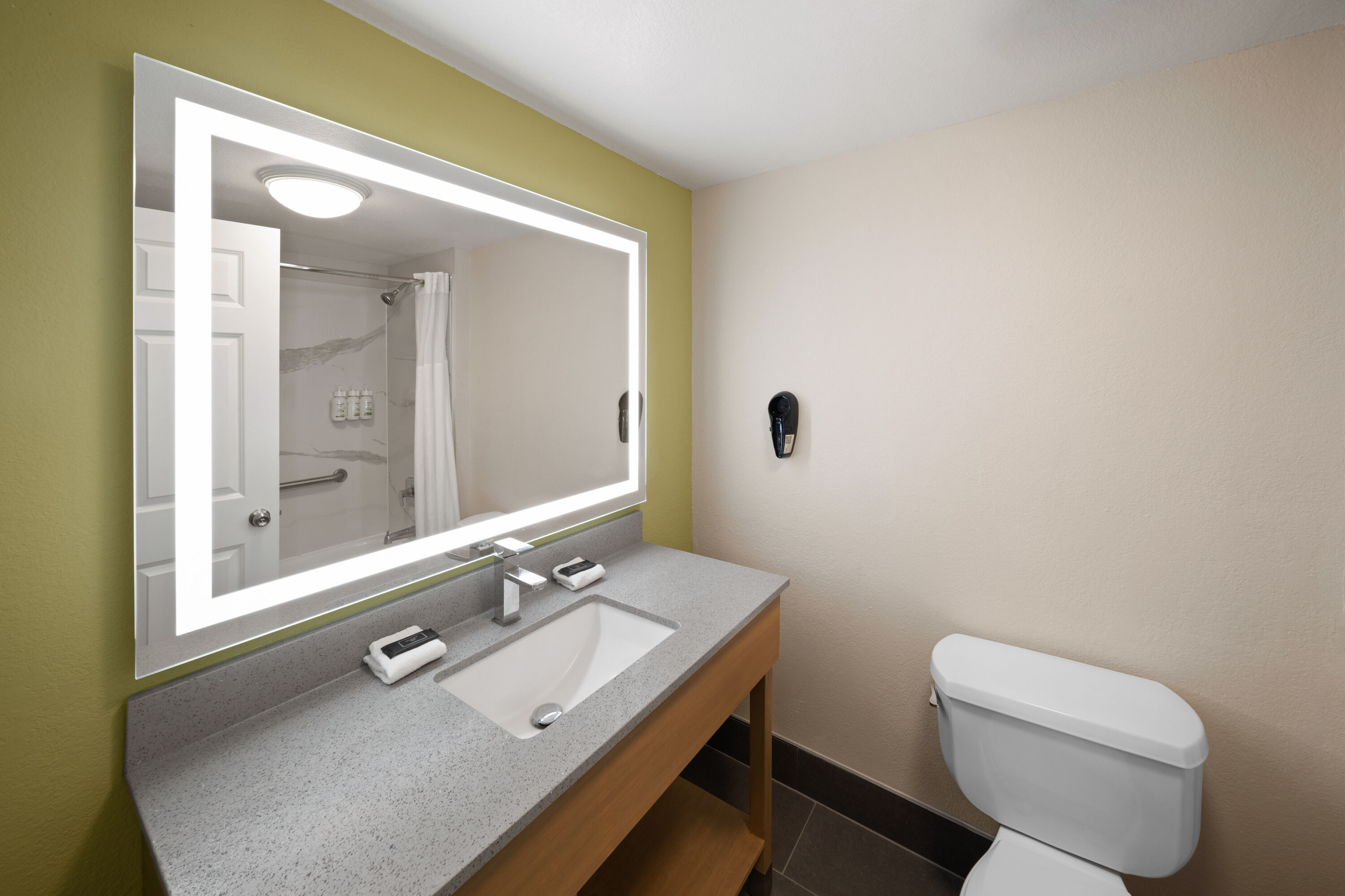 Guest room bath at the La Quinta Inn & Suites by Wyndham San Antonio Airport in San Antonio, Texas