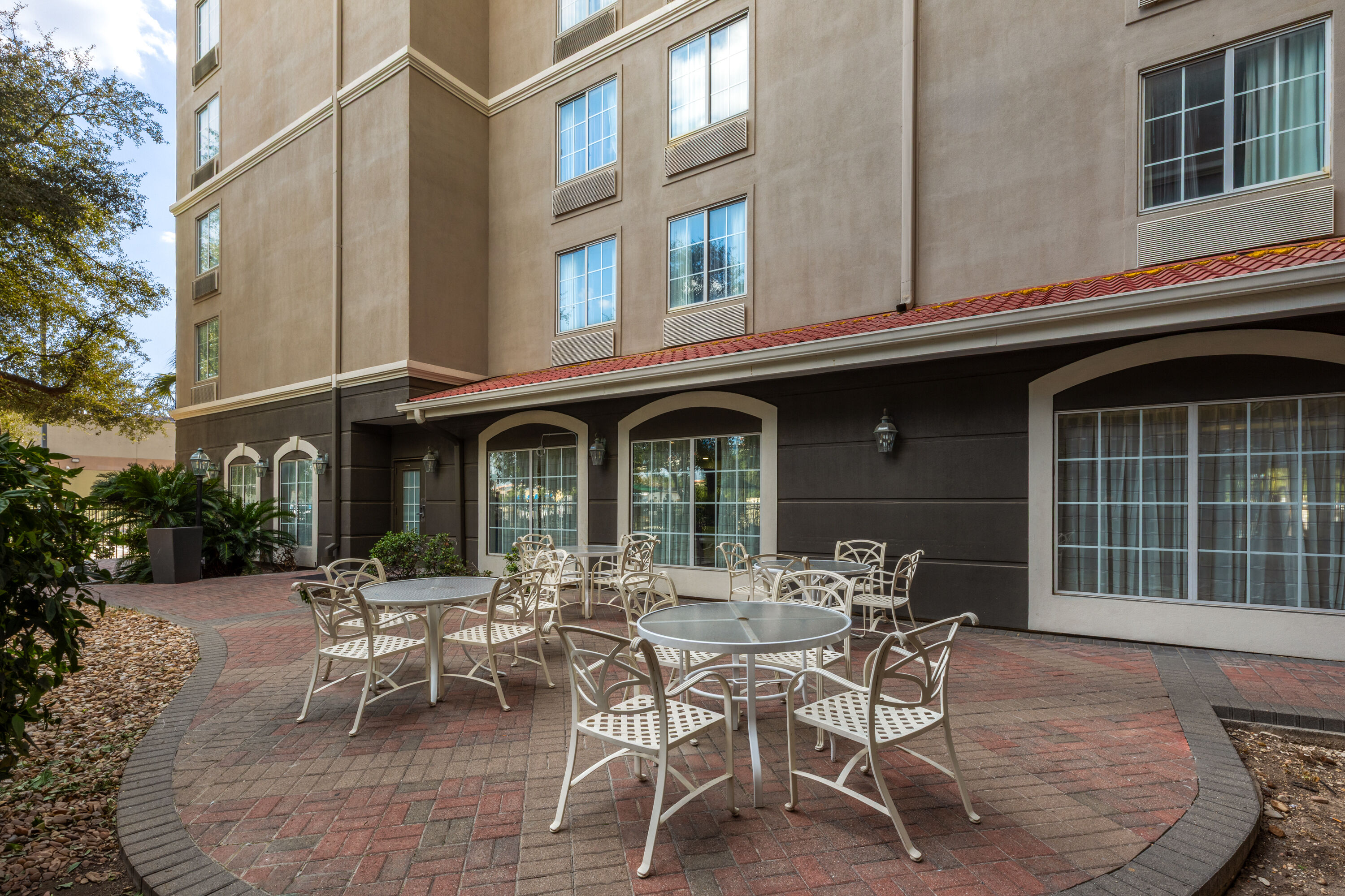 Courtyard at La Quinta Inn & Suites by Wyndham San Antonio Airport in San Antonio, Texas