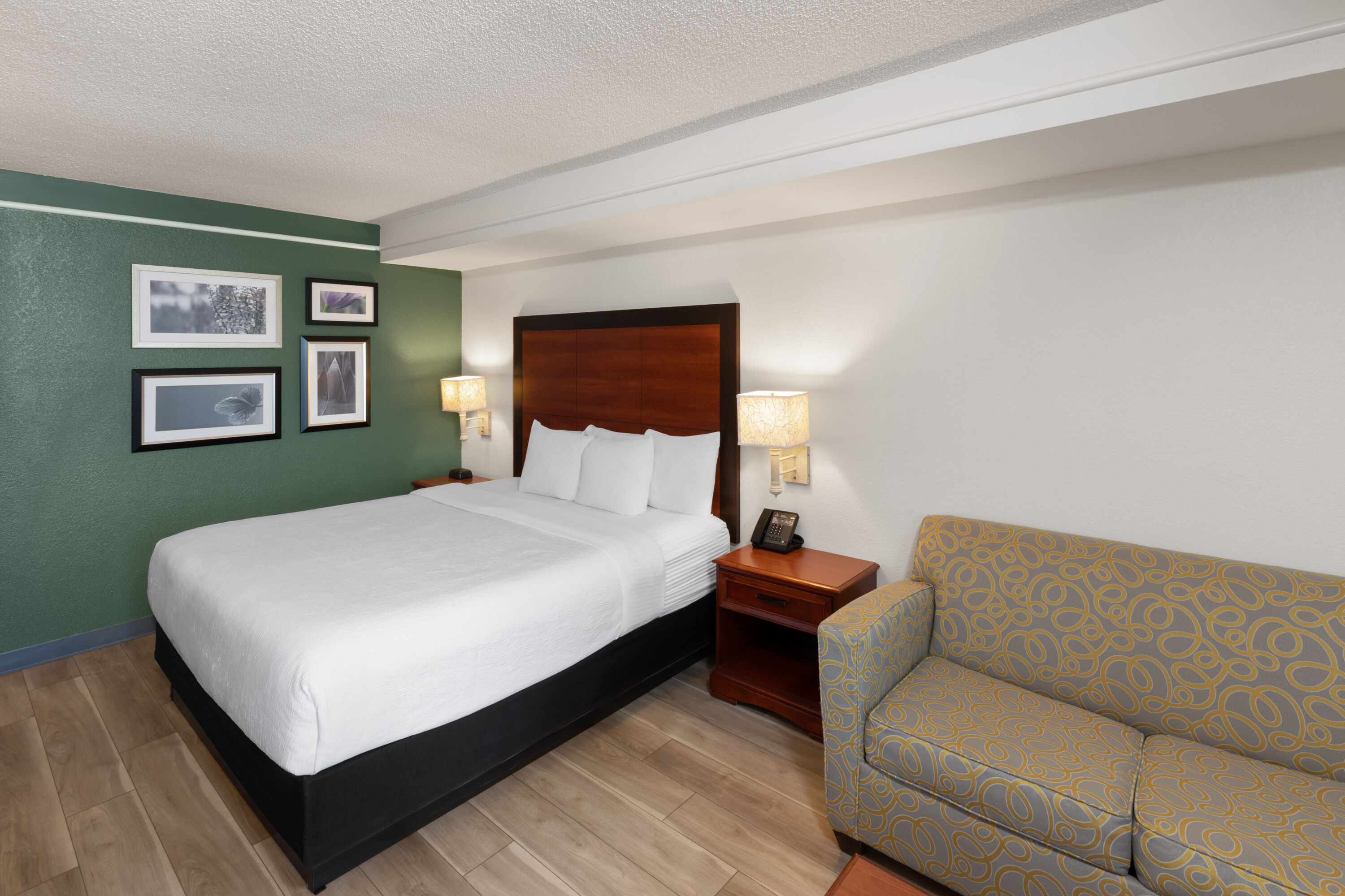Guest room at the La Quinta Inn & Suites by Wyndham San Antonio Airport in San Antonio, Texas