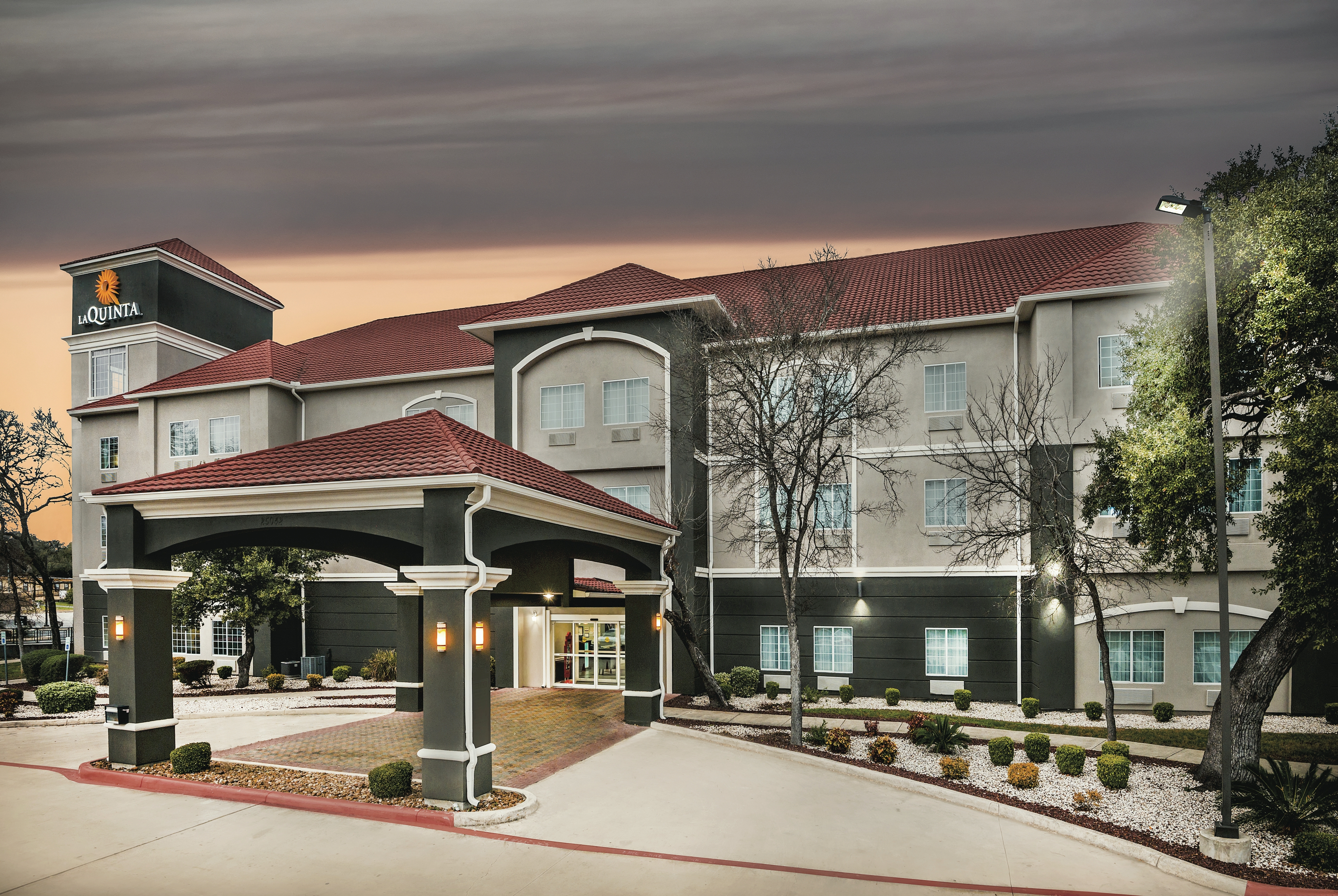 Quinta Inn Suites Wyndham San Antonio The Dominion San