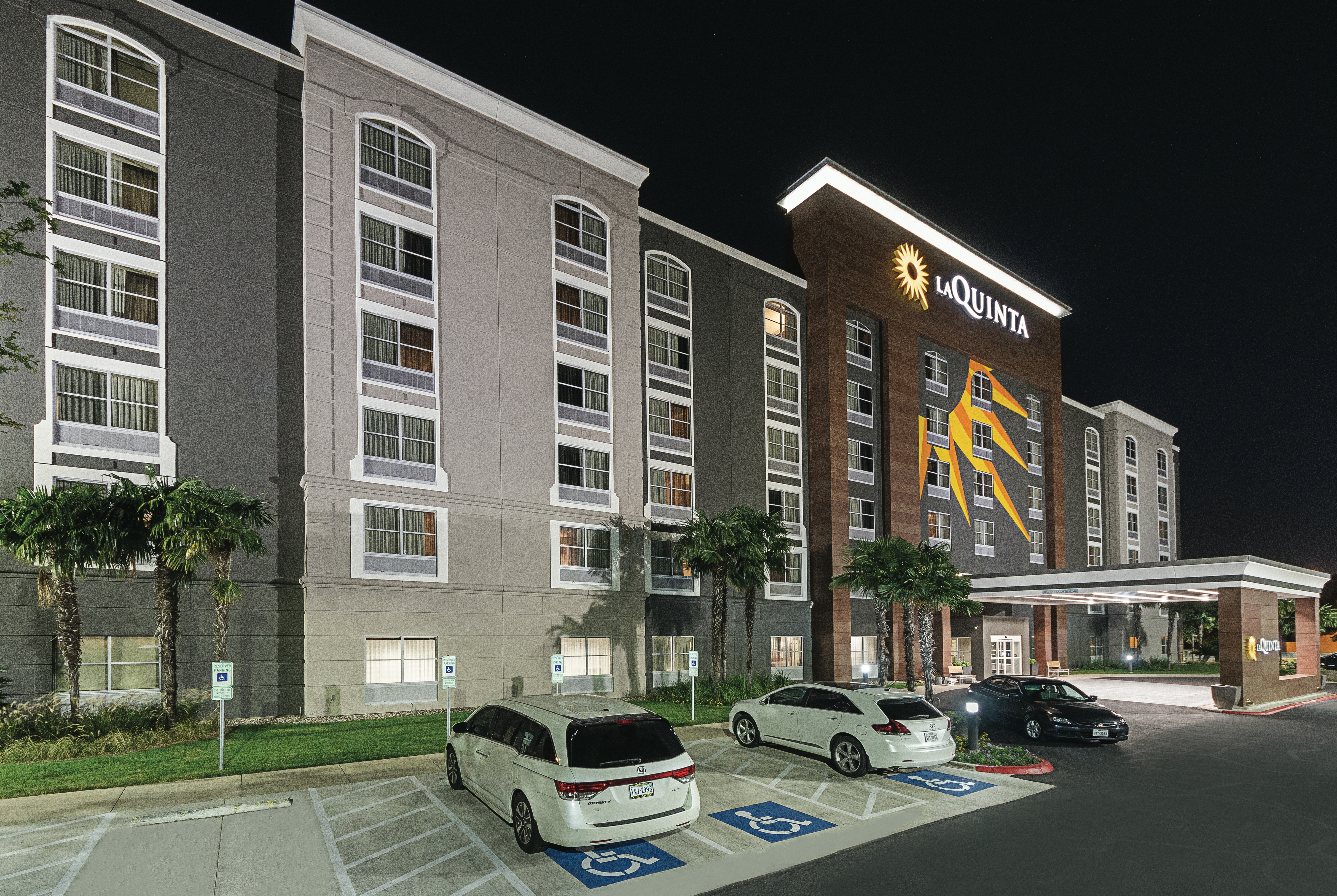 Quinta Inn Suites Wyndham San Antonio Downtown San Antonio