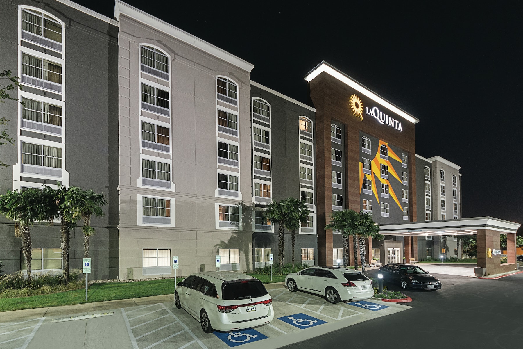 La Quinta Inn Suites By Wyndham San Antonio Downtown San Antonio la-quinta-inn-suites-by-wyndham-san-antonio-downtown-san-antonio