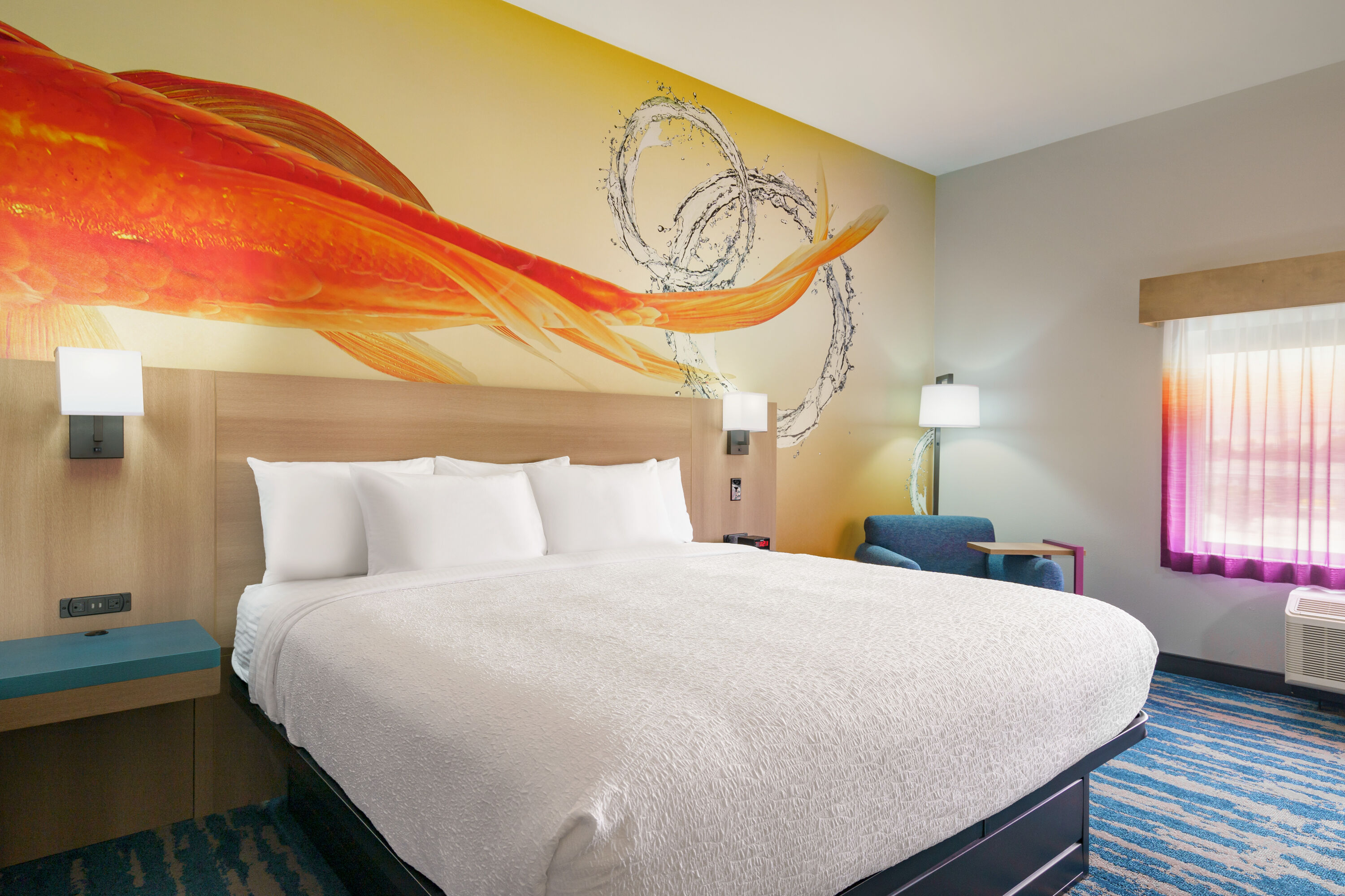 Guest room at the La Quinta Inn & Suites by Wyndham San Antonio Seaworld/LAFB in San Antonio, Texas