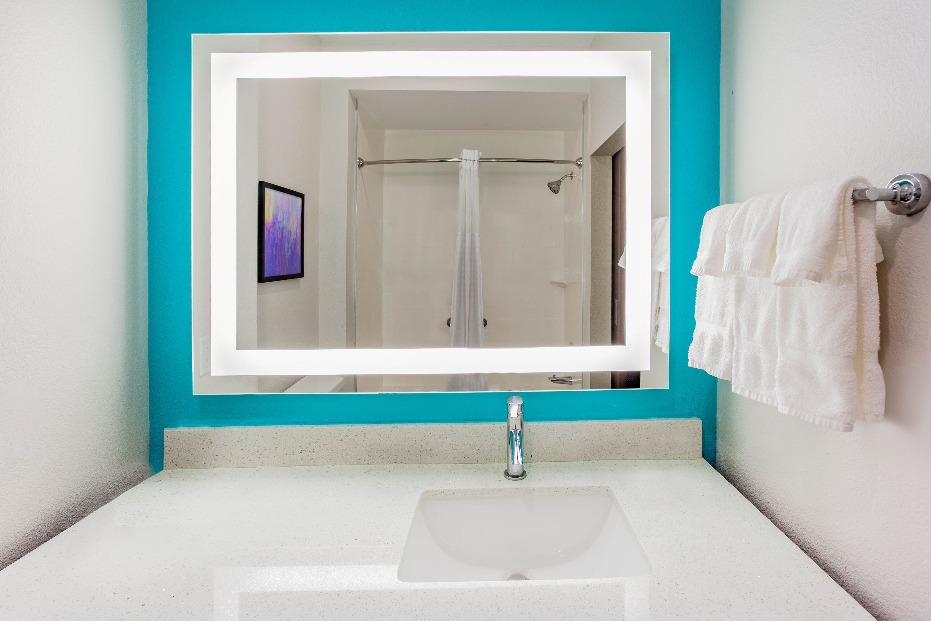 Guest room bath at the La Quinta Inn & Suites by Wyndham San Antonio Alamo City in San Antonio, Texas