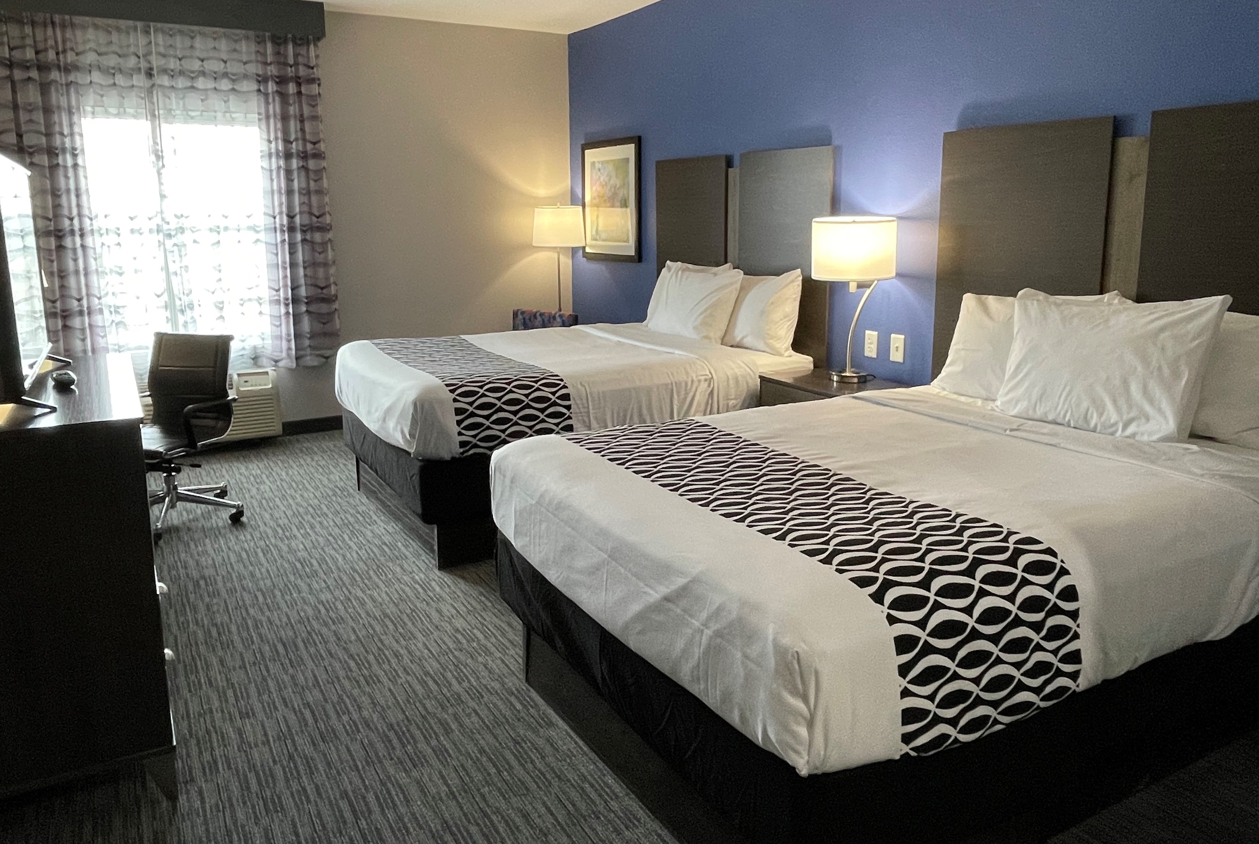 Guest room at the La Quinta Inn & Suites by Wyndham Schertz in Schertz, Texas