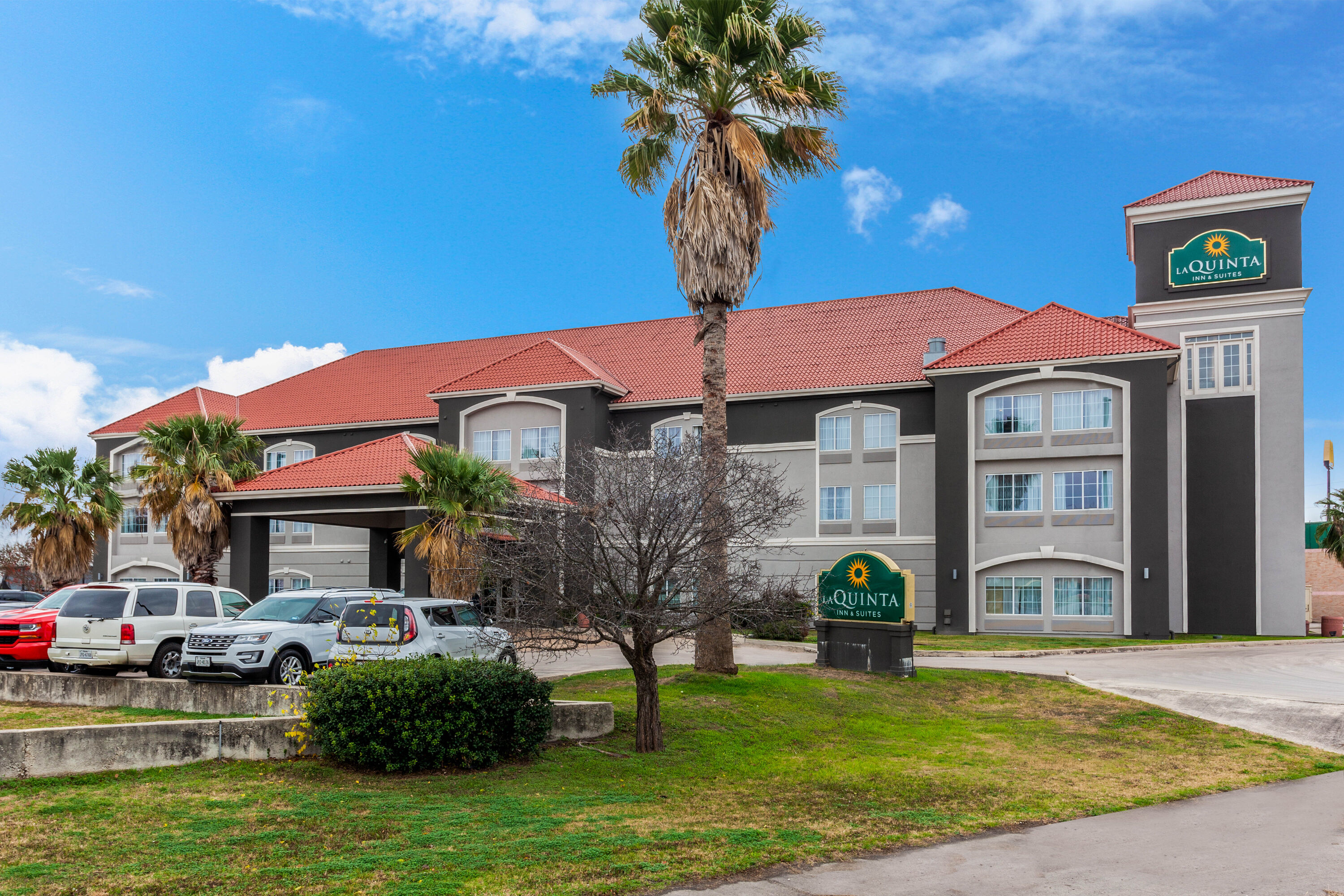 La Quinta Inn Suites By Wyndham Seguin Seguin Tx Hotels Mission historical museum, 6 mi. la quinta inn suites by wyndham