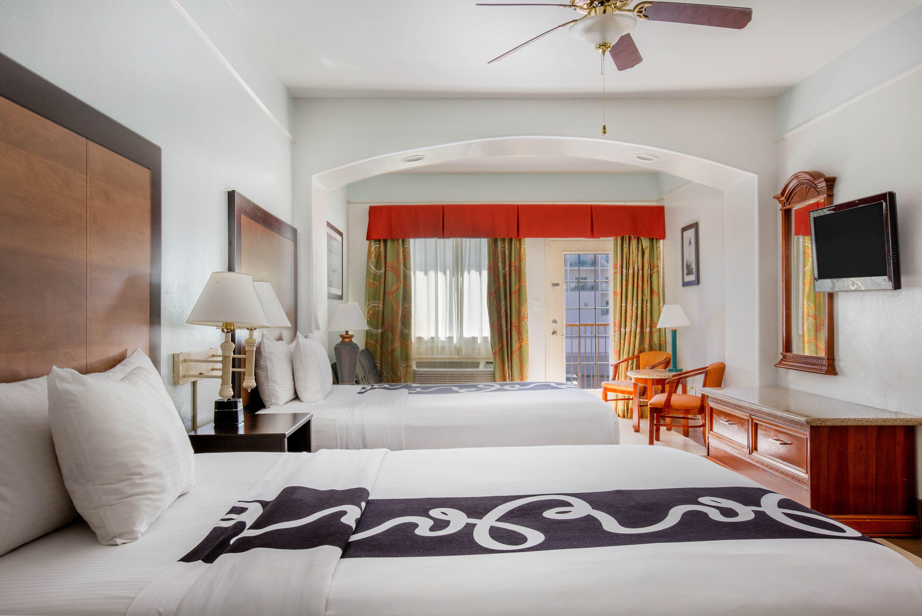 La Quinta Inn Amp Suites By Wyndham South Padre Island Beach