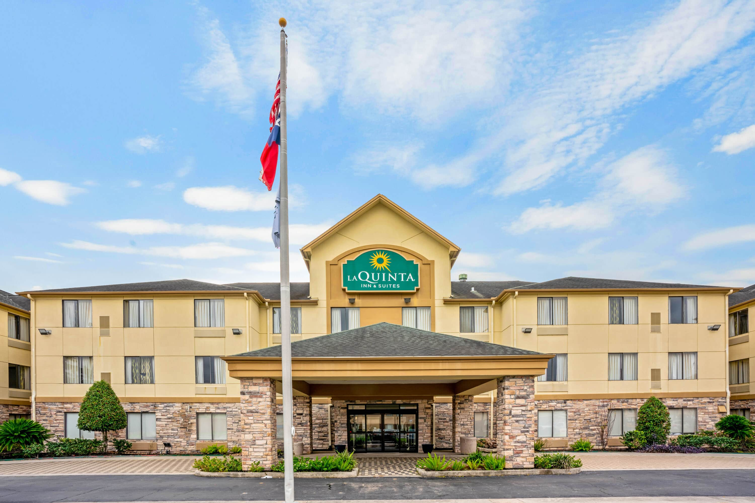 La Quinta Inn & Suites by Wyndham Houston North-Spring