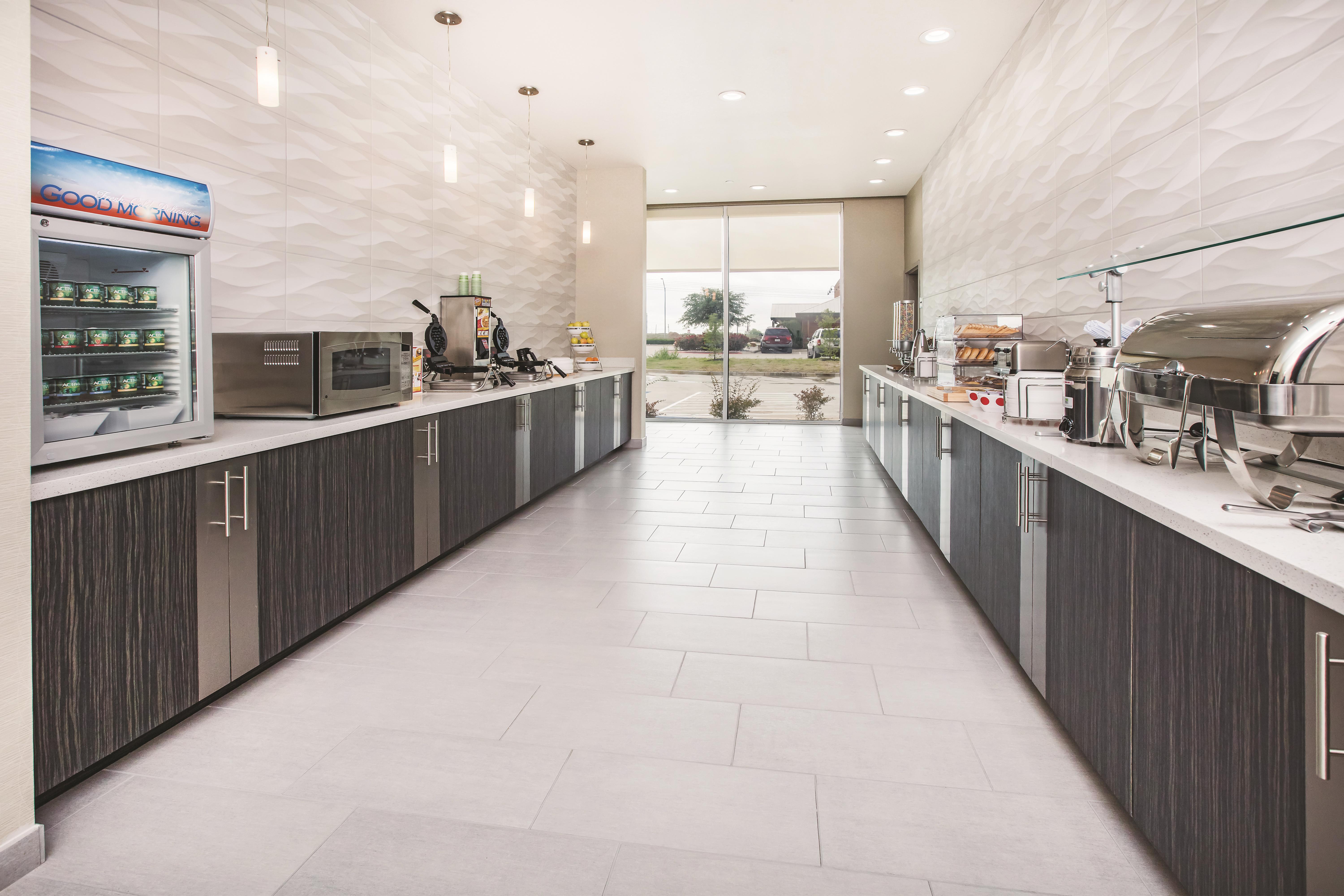 Property amenity at La Quinta Inn & Suites by Wyndham Dallas Plano - The Colony in The Colony, Texas