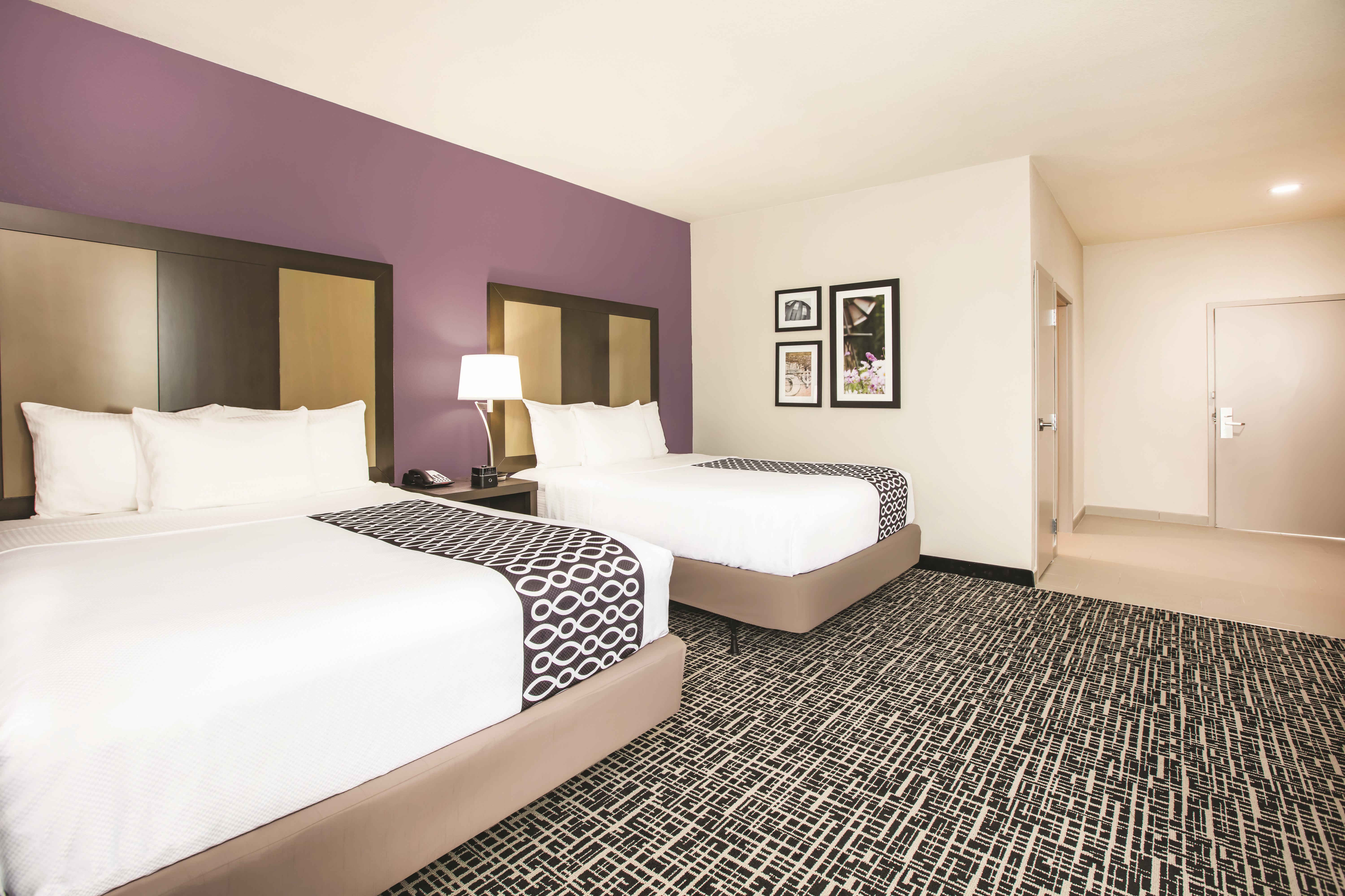 Guest room at the La Quinta Inn & Suites by Wyndham Dallas Plano - The Colony in The Colony, Texas