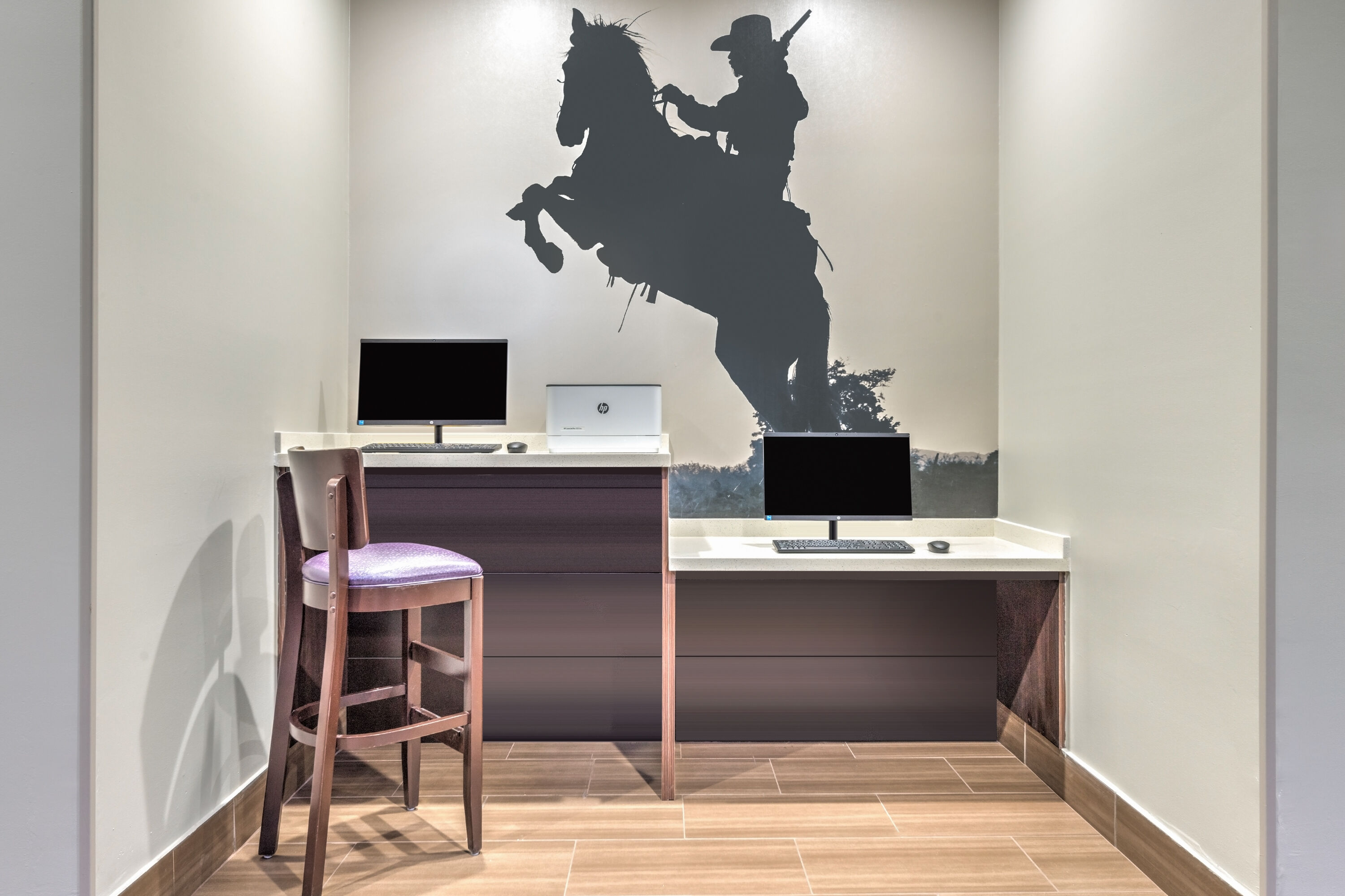 La Quinta Inn & Suites by Wyndham Tyler - University Area business center in Tyler, Texas